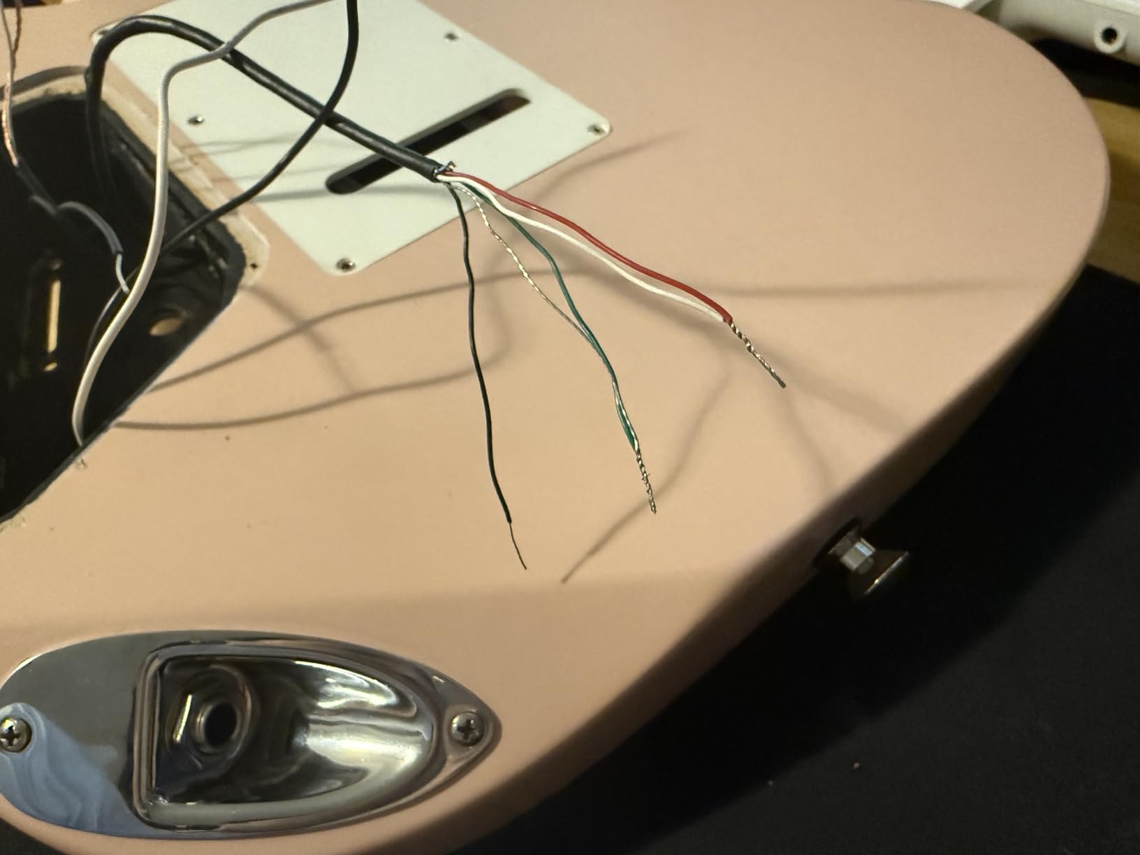 Klein Tools 11046 Wire Stripper, Wire Cutter, Made in USA, Stripping/Cutting Tool for 16-26 AWG Stranded customer photo 1