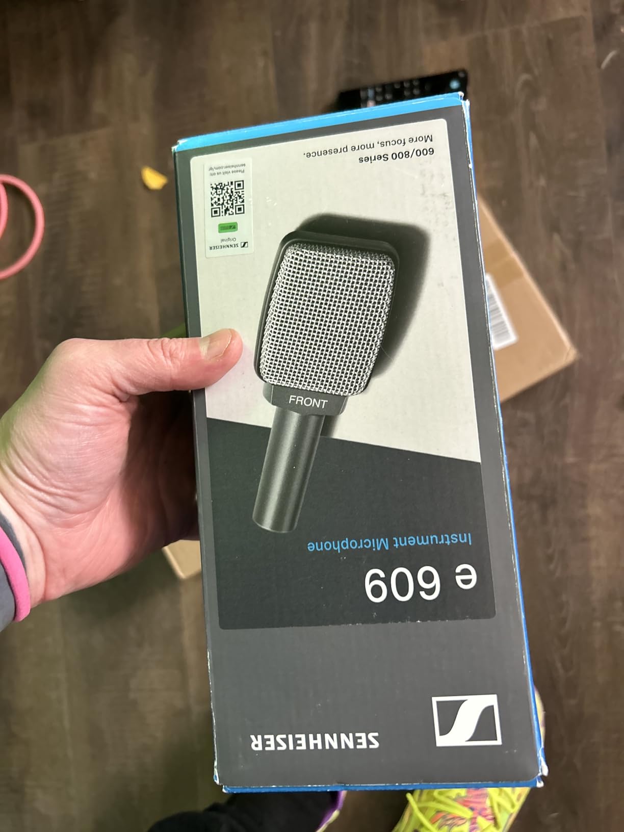 Sennheiser Professional e 609 Silver Super-Cardioid Instrument Microphone, Wired, Wireless customer photo 1