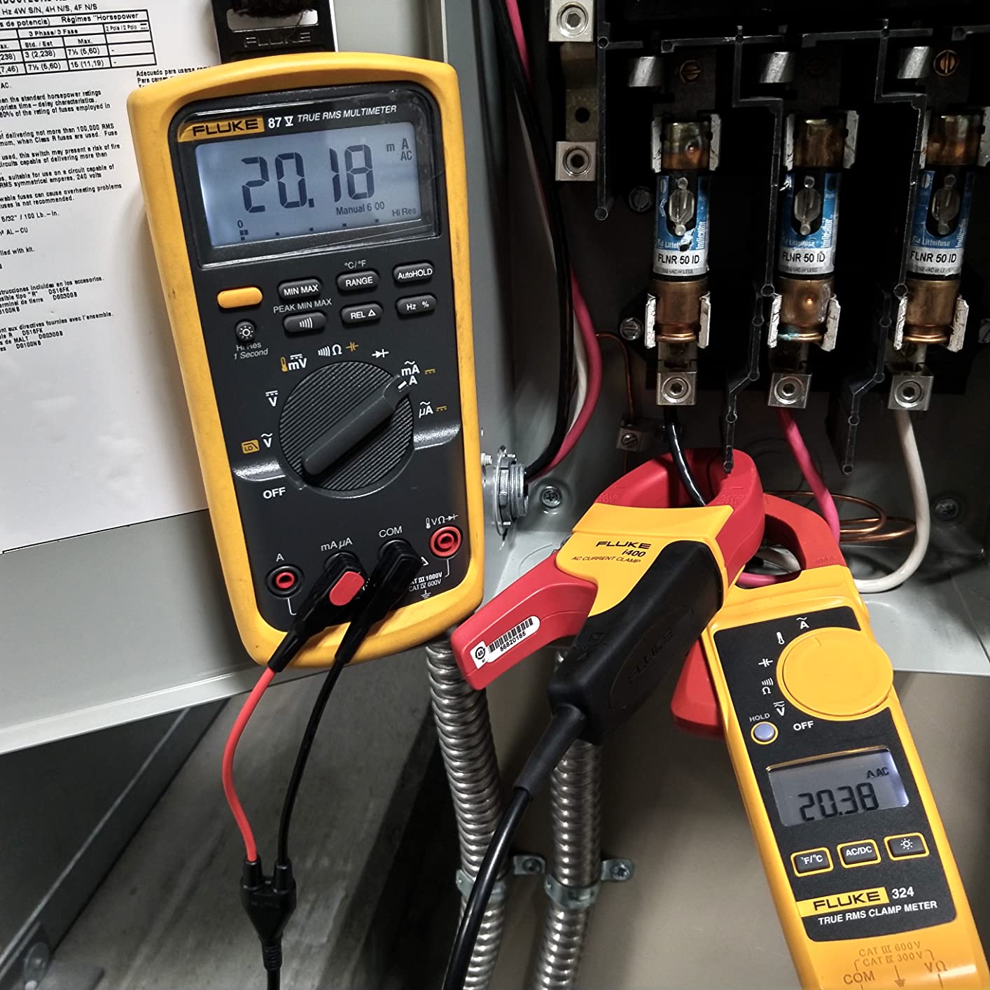 Fluke i400 400 Amp AC Current Clamp customer photo 2