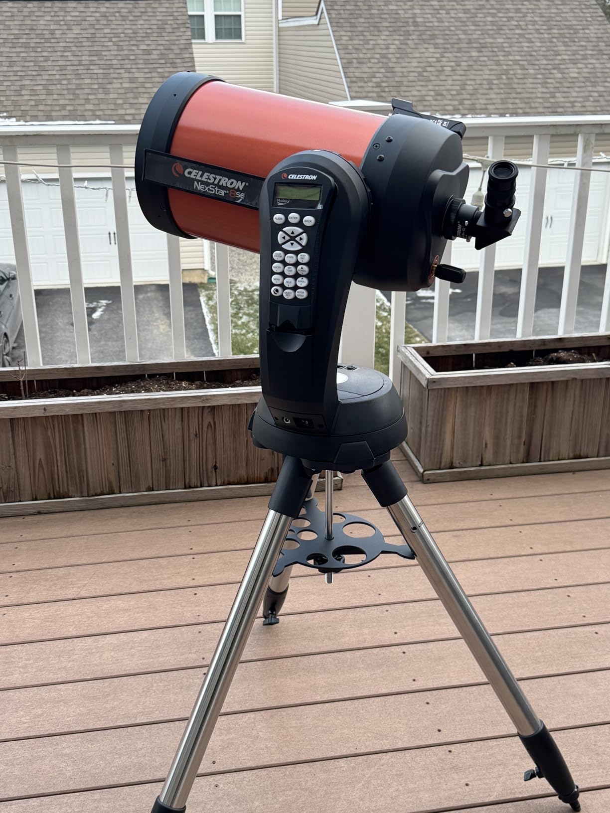 Celestron NexStar 6SE Computerized Telescope - 6-Inch Schmidt-Cassegrain Optical Tube - Fully Automated GoTo Mount with SkyAlign - Ideal for Beginners and Advanced Users - 40,000+ Object Database customer photo 2