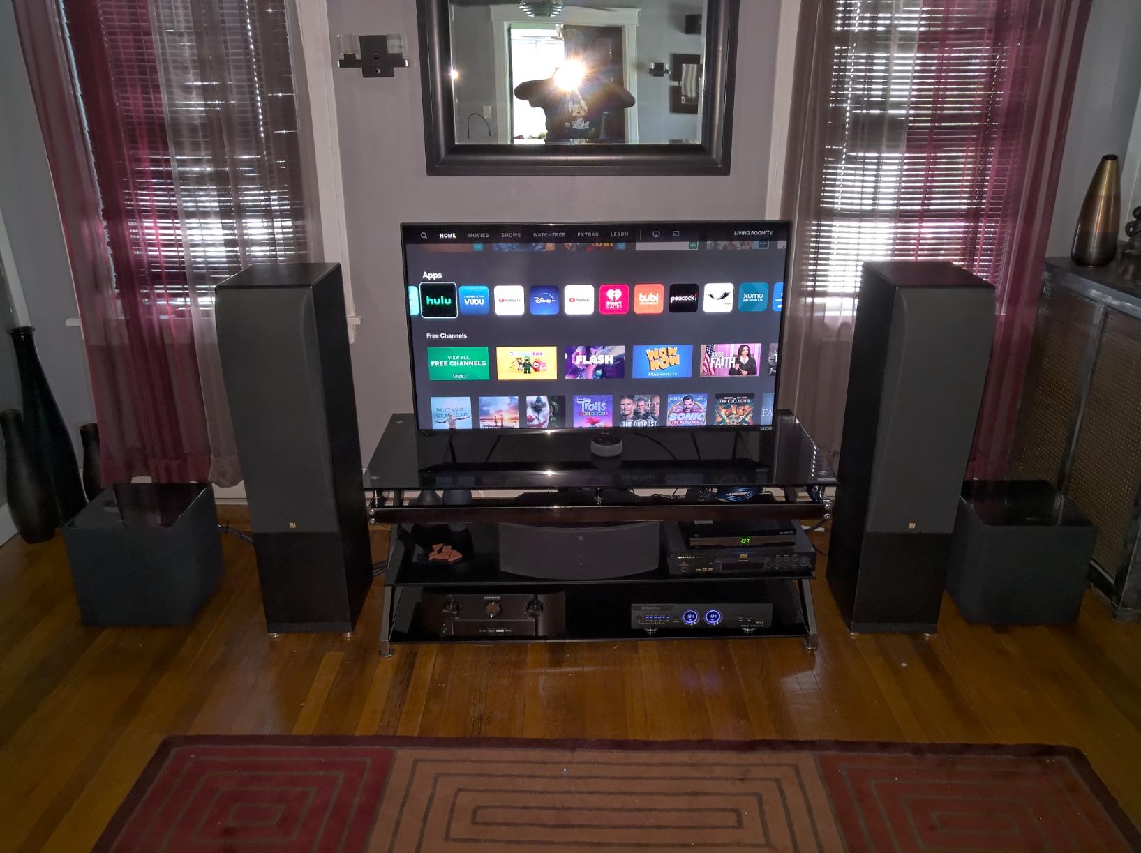 Panamax M5400-PM 11 Outlet Home Theater Power Conditioner customer photo 1