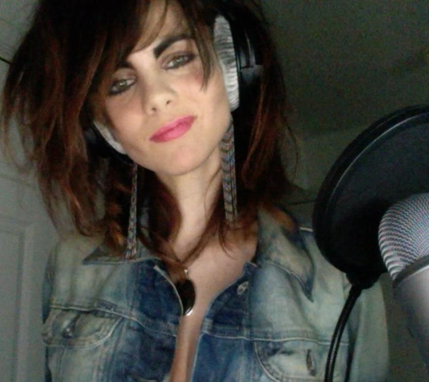 Beyerdynamic DT 770 PRO 80 Ohm Over-Ear Studio Headphones - Closed-Back customer photo 2