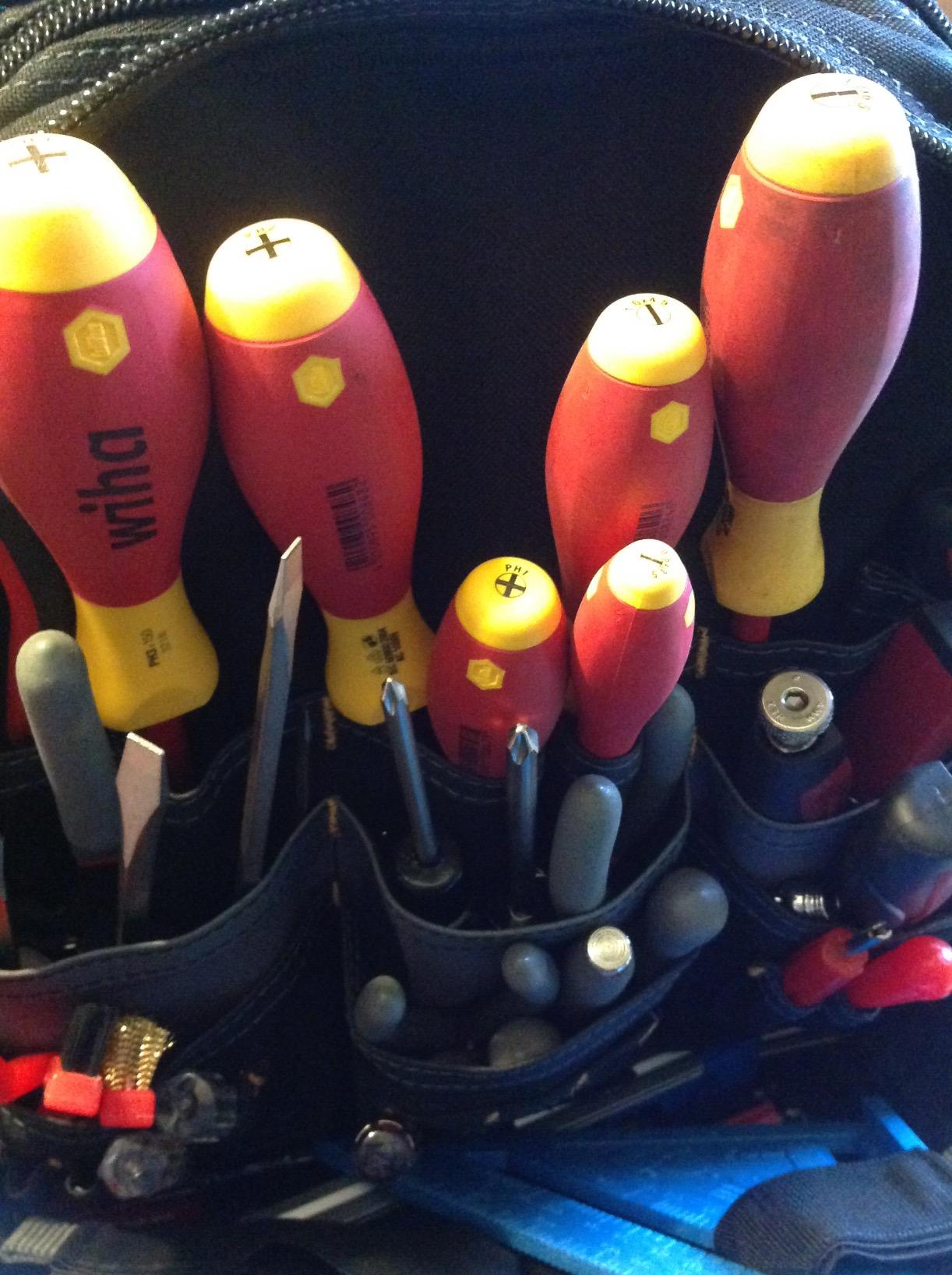 Wiha 32092 Slotted and Phillips Insulated Screwdriver Set, 1000 Volt, 5-Piece customer photo 2