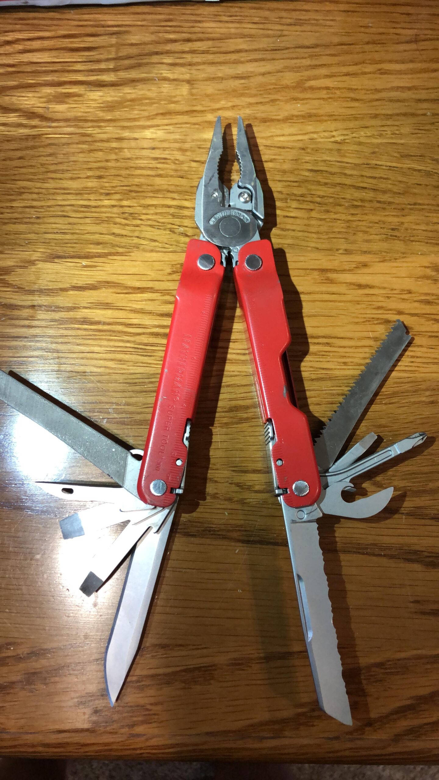 LEATHERMAN, Super Tool 300 Multitool with Premium Replaceable Wire Cutters and Saw, Stainless Steel customer photo 2