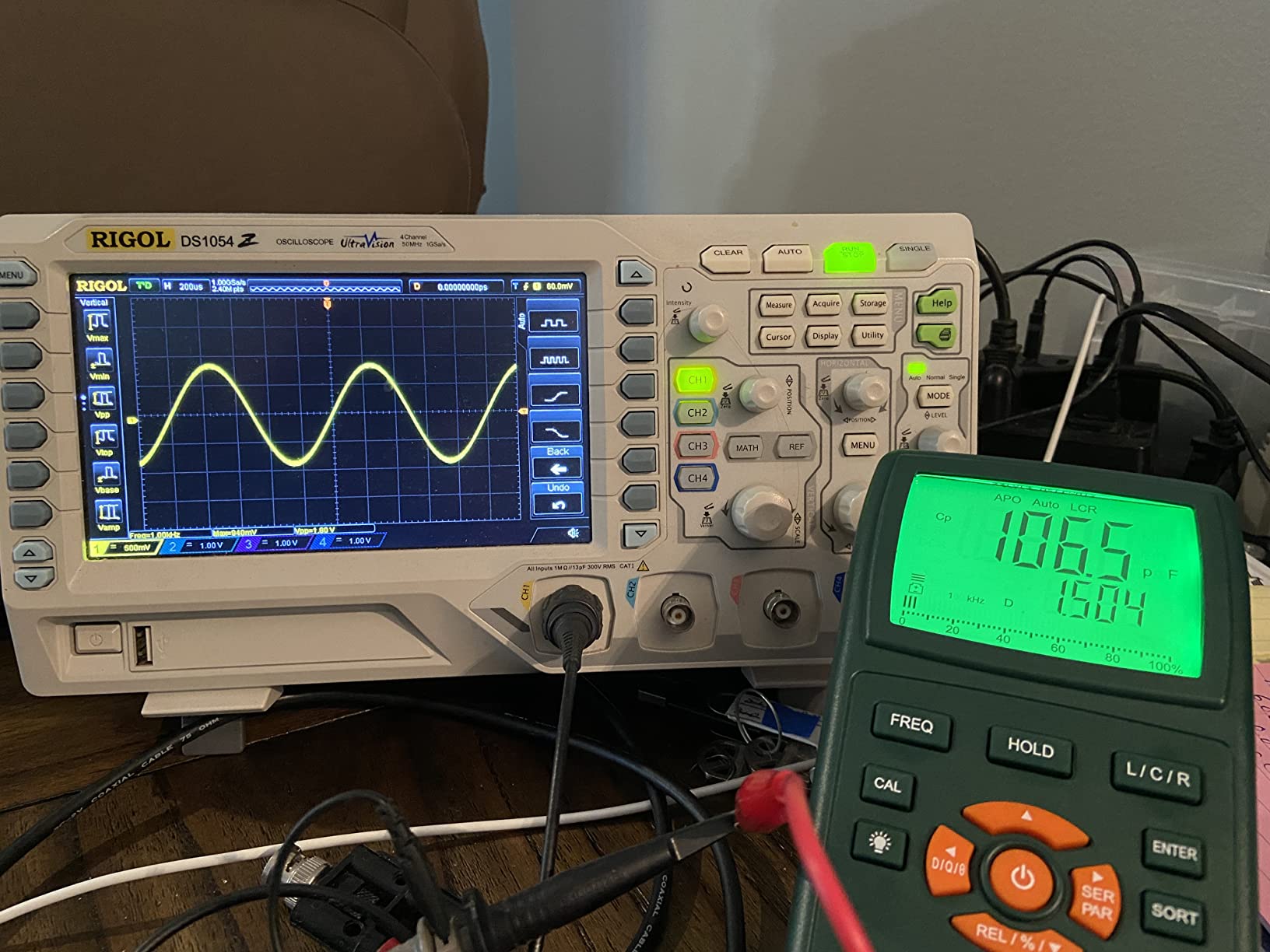 Extech LCR200 - Passive Component LCR Meter customer photo 1
