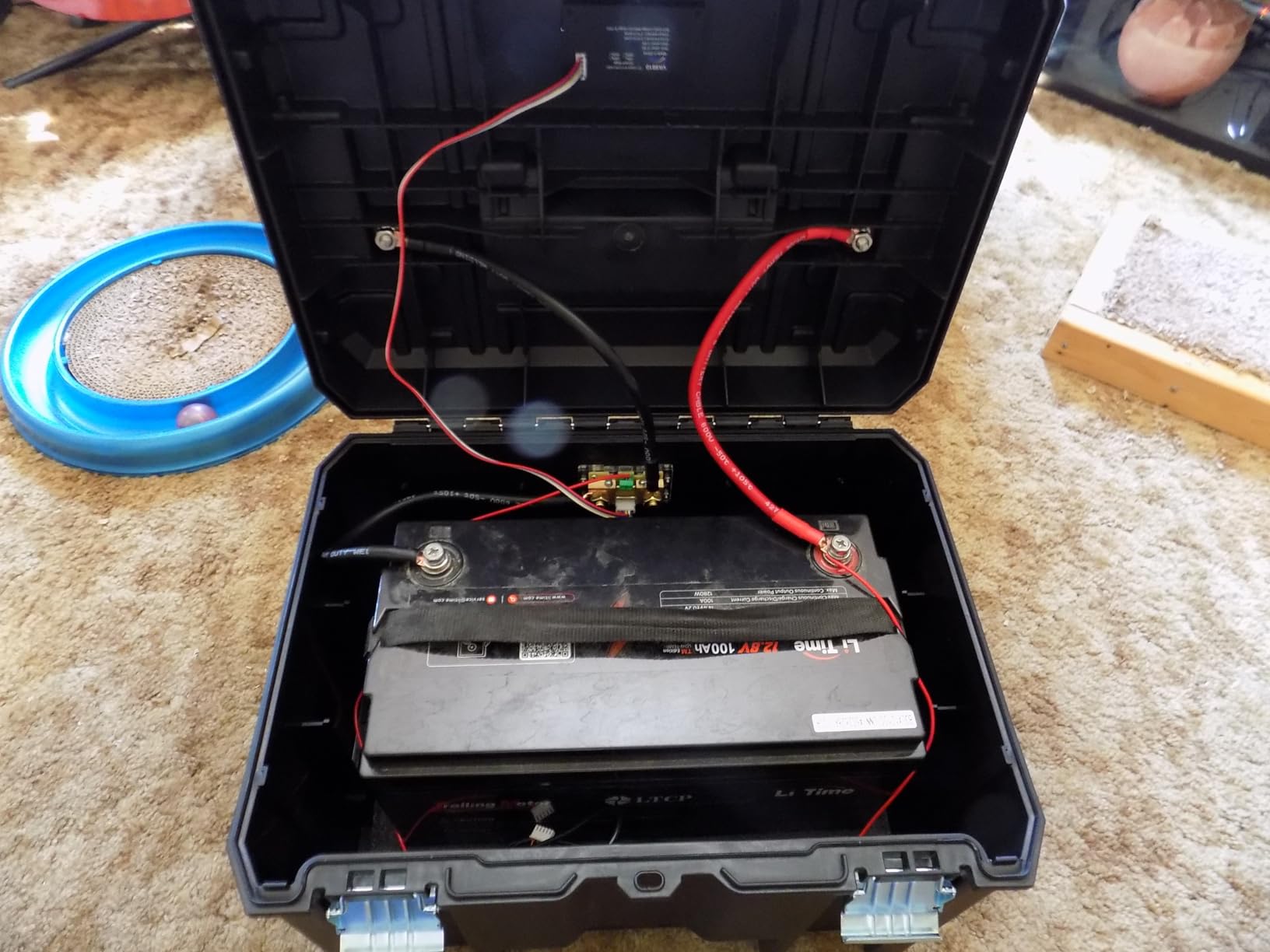 DEWALT TSTAK Tool Box, Extra Large Design, Removable Tray for Easy Access to Tools, Water and Debris Resistant (DWST17806) customer photo 2