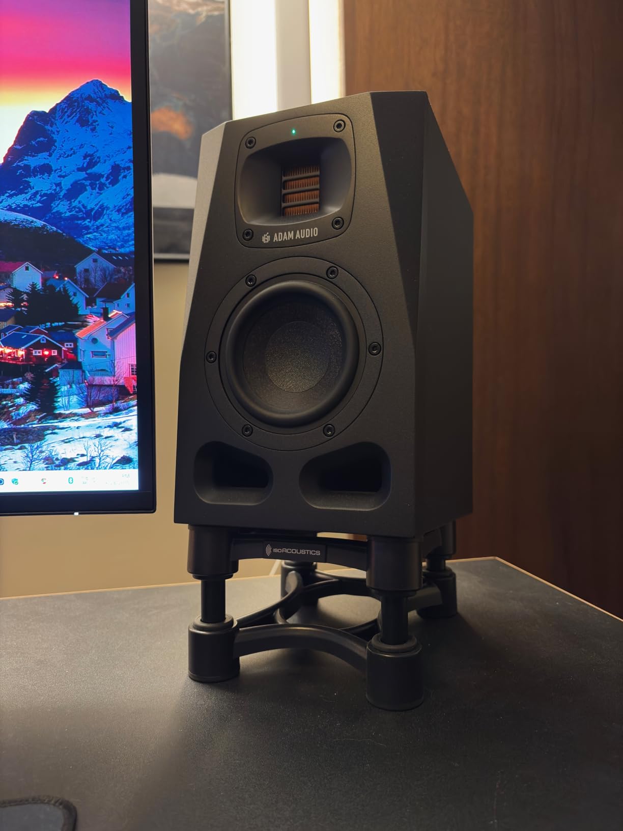 IsoAcoustics Iso-Stand Series Speaker Isolation Stands with Height & Tilt Adjustment: Iso-130 (5.1 x 6) Pair customer photo 2