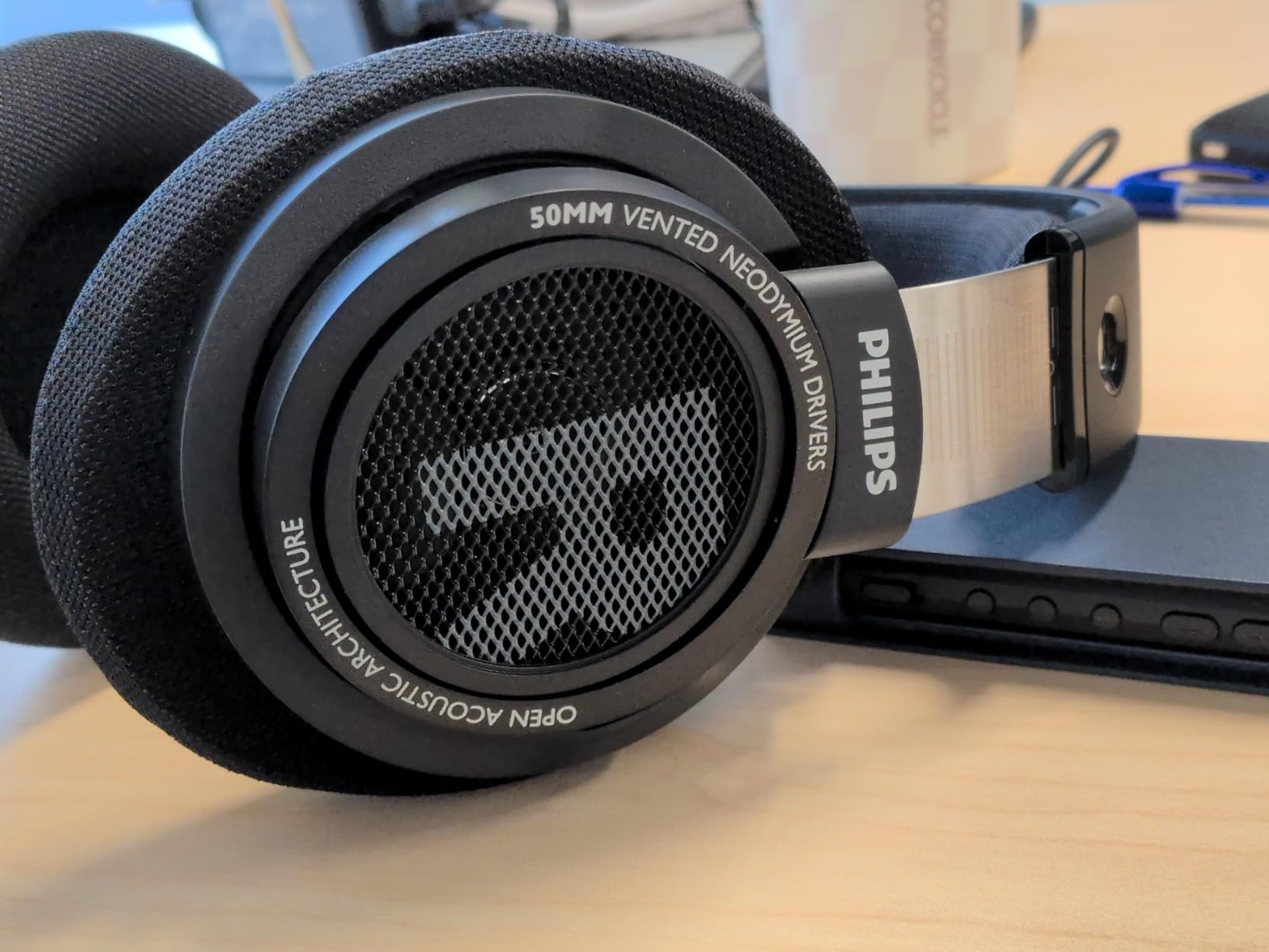 Philips Audio SHP9500 HiFi Precision Stereo Over-Ear Headphones (Black) customer photo 1