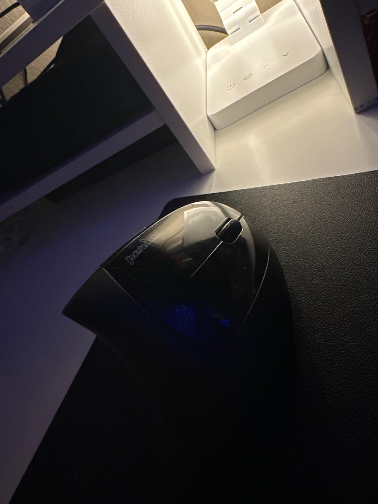 Perixx PERIMICE-713 Wireless Ergonomic Vertical Mouse - 800/1200/1600 DPI - Right Handed - Recommended with RSI User customer photo 2