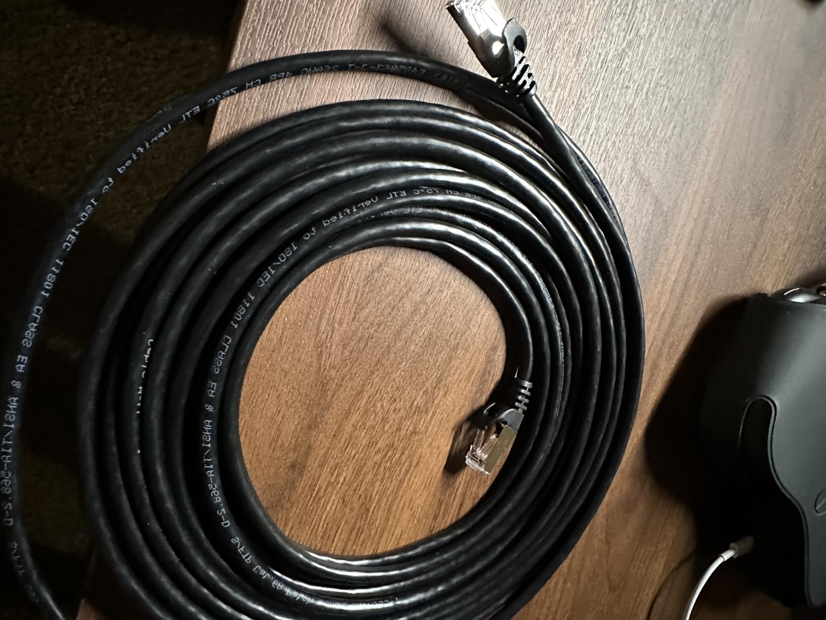 Cable Matters 10Gbps Snagless Shielded Cat 6A Ethernet Cable - 10ft customer photo 2