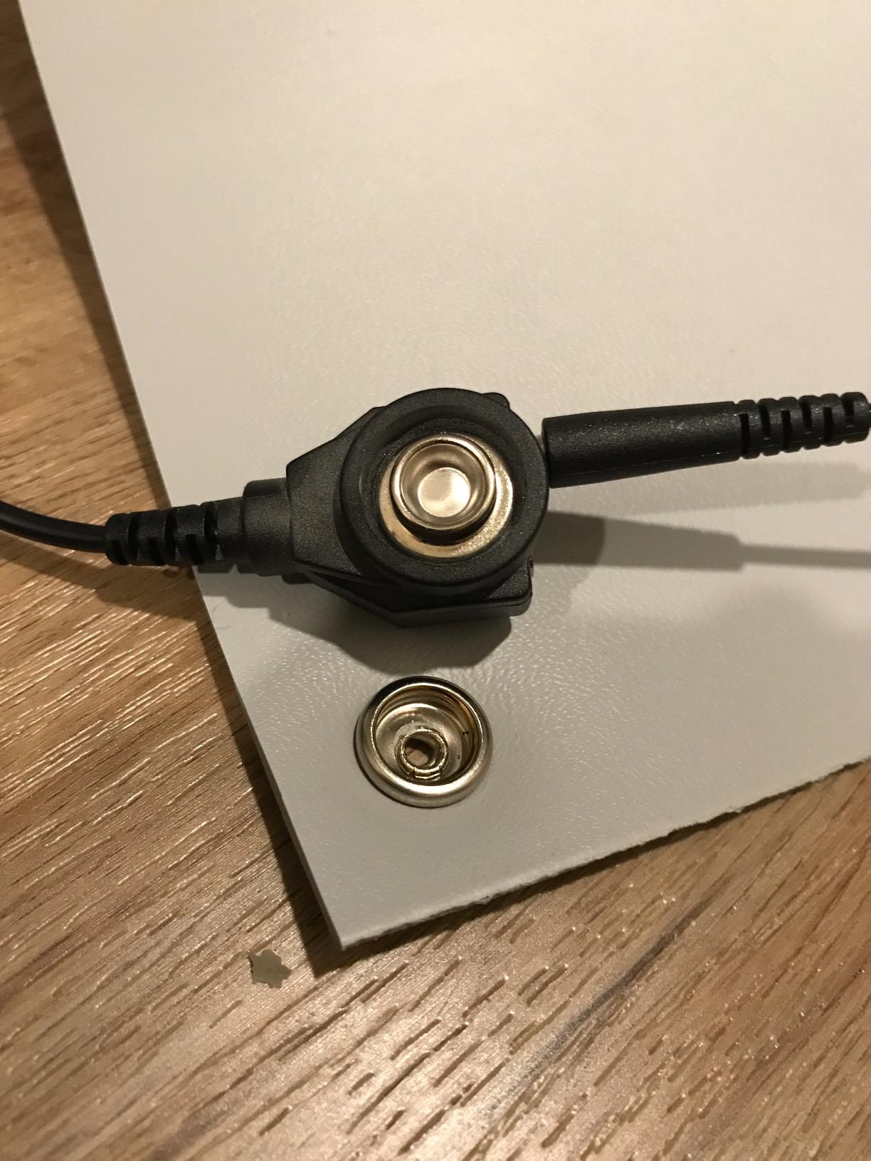 Bertech - 1059-3x6BKT -1059 ESD Mat Kit (Made in USA), 3 Feet Wide x 6 Feet Long x 0.094 Inches Thick, Blue, Includes a Wrist Strap and Grounding Cord, RoHS and REACH Compliant customer photo 2