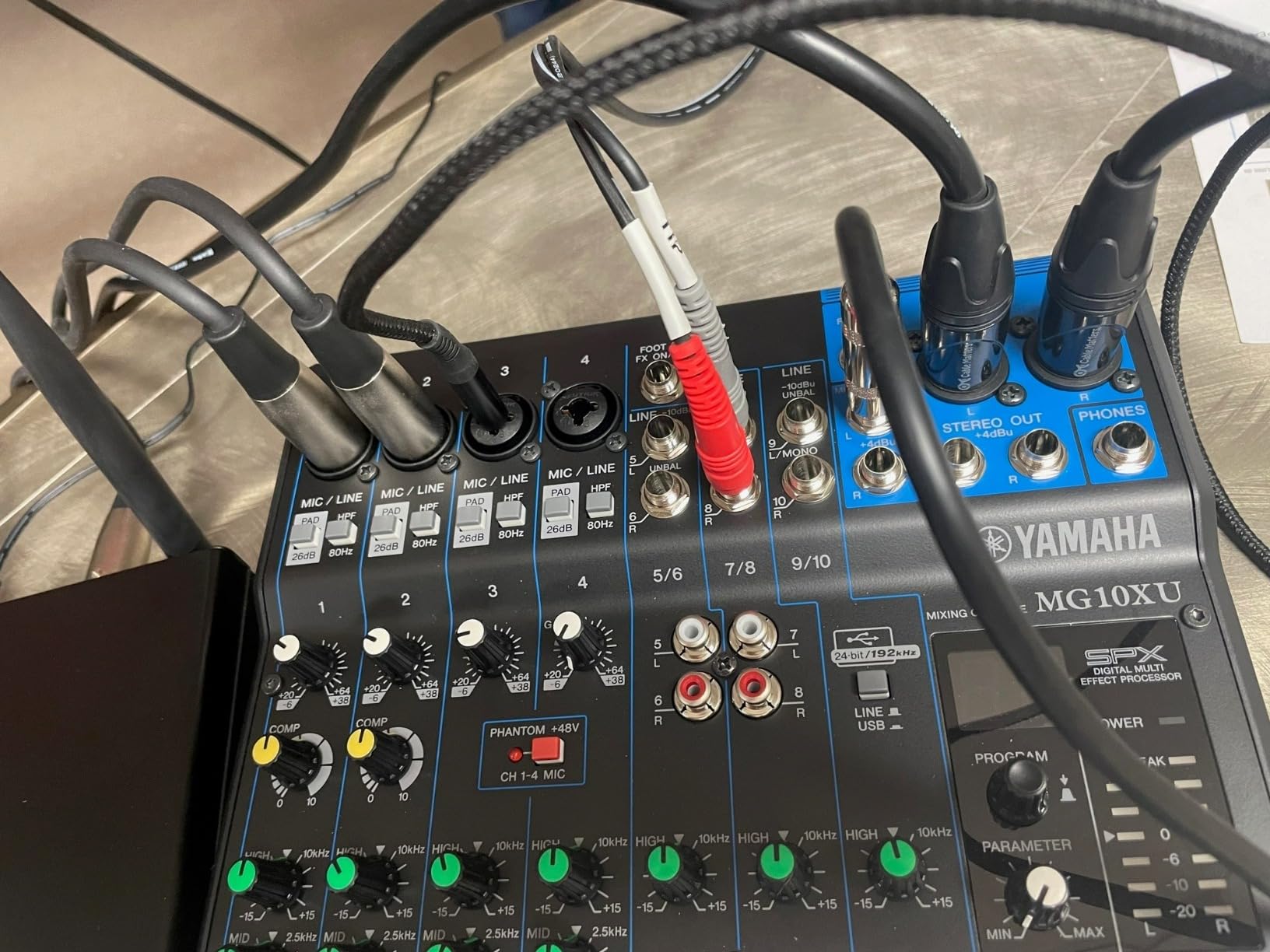 YAMAHA MG10XU 10-Input Stereo Mixer with Effects and USB Audio Interface customer photo 1