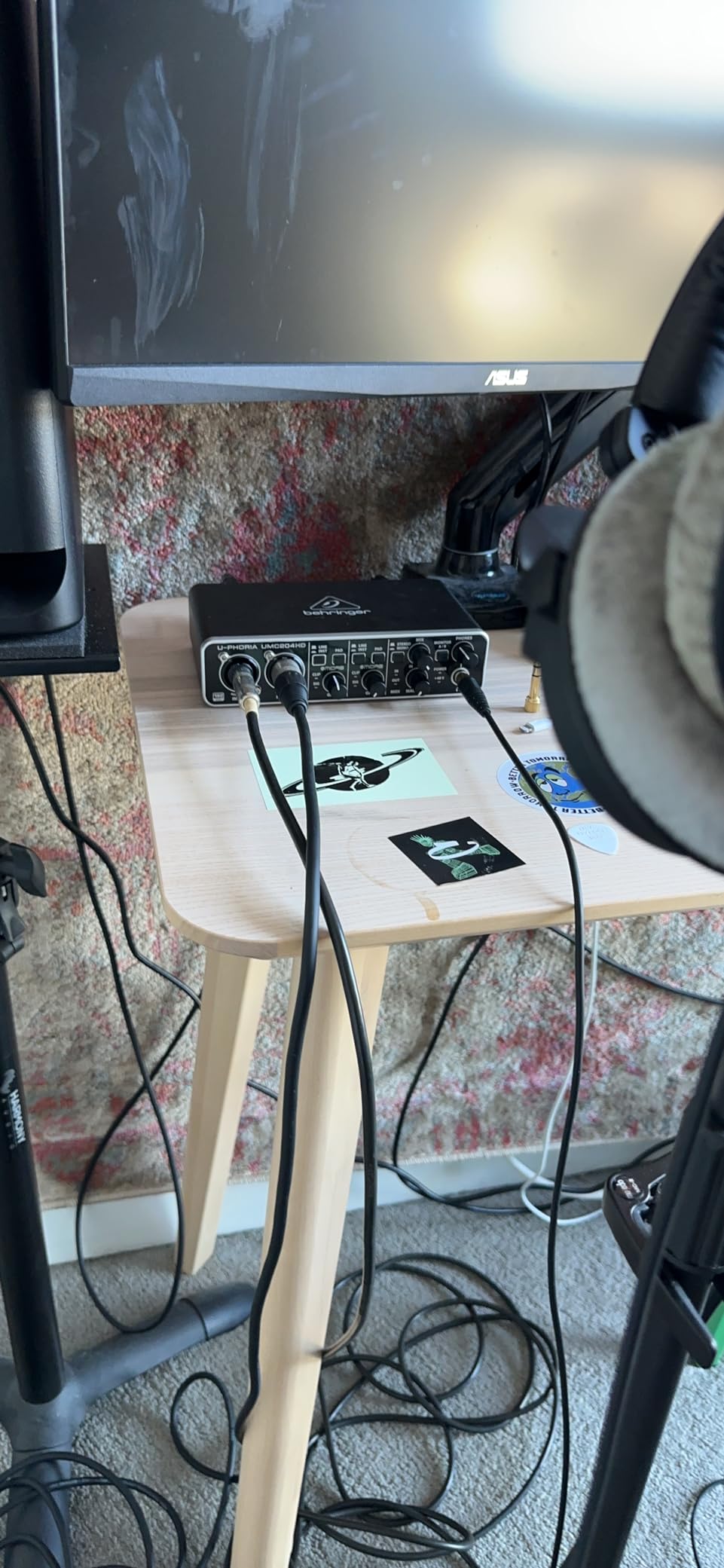 Behringer UMC204HD Audiophile 2x4 24-Bit/192 kHz USB Audio/MIDI Interface with Midas Mic Preamplifiers customer photo 1