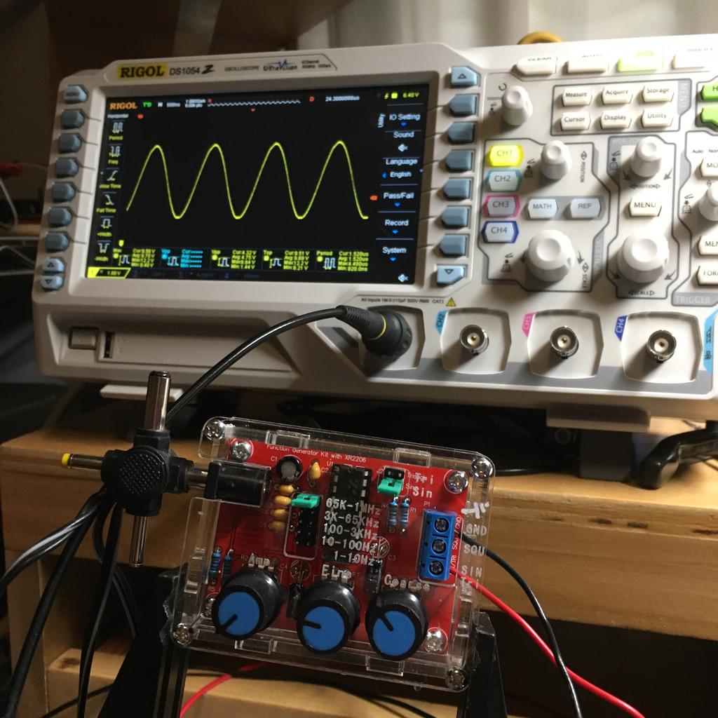 RIGOL DS1054Z Digital Oscilloscope 50 MHz 4-Ch 1 GSa/s 24 Mpts 30,000 wfms/s UltraVision 7