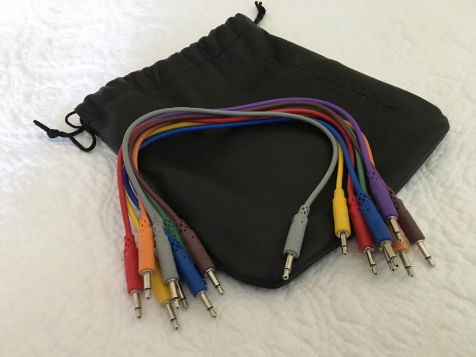 Hosa CMM-830 Eurorack Patch Cables 8-Pack - 1 Foot (Assorted Colors) customer photo 1