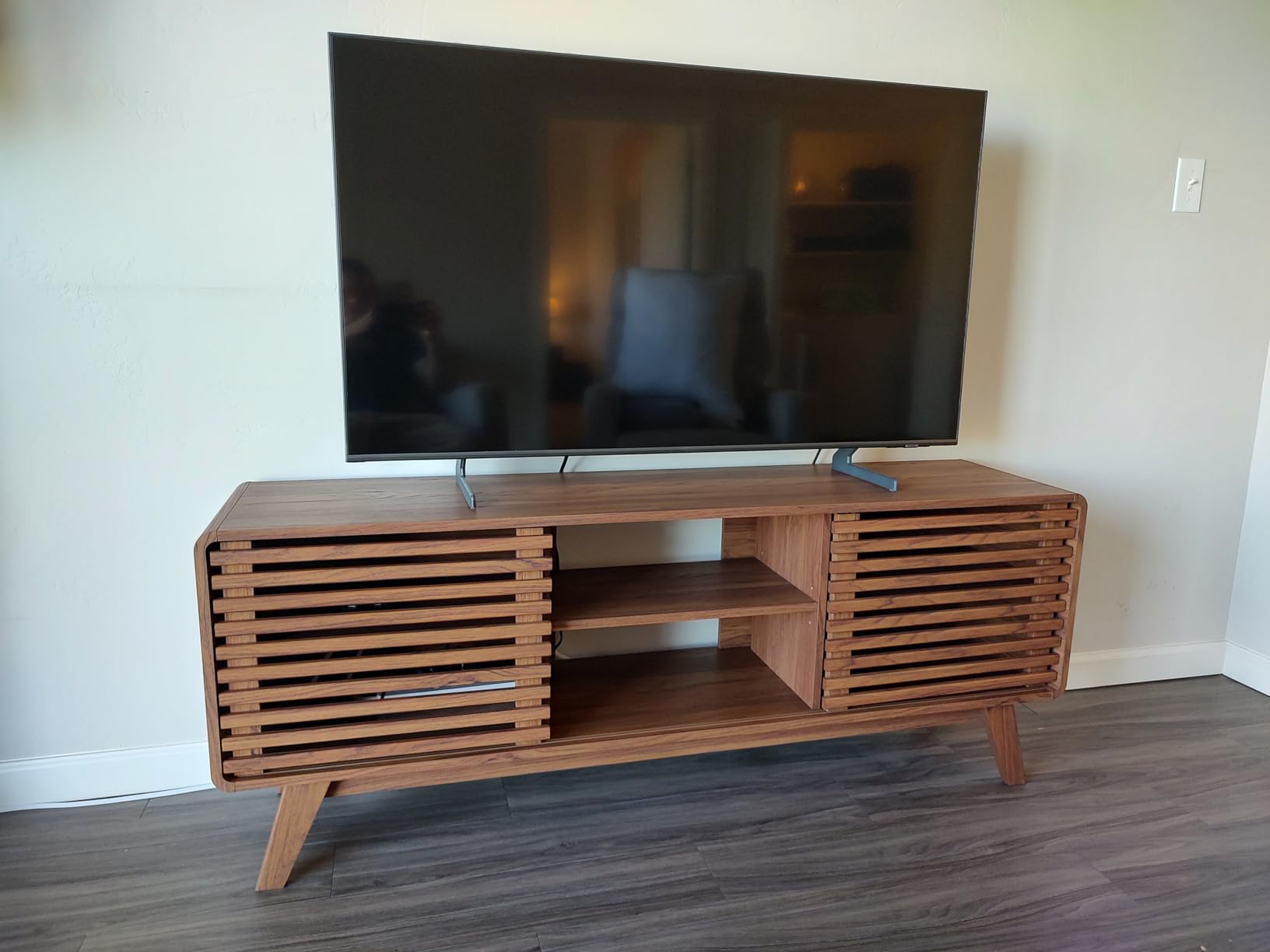 Jadaol Cat 8 Ethernet Cable 25 ft, 40Gbps 2000MHz Flat RJ45 S/FTP LAN Patch Cable, High-Speed Cat8 Network Cable for Router, Modem, Switch, Gaming Consoles, PC, Home Network & Streaming Devices, White customer photo 1