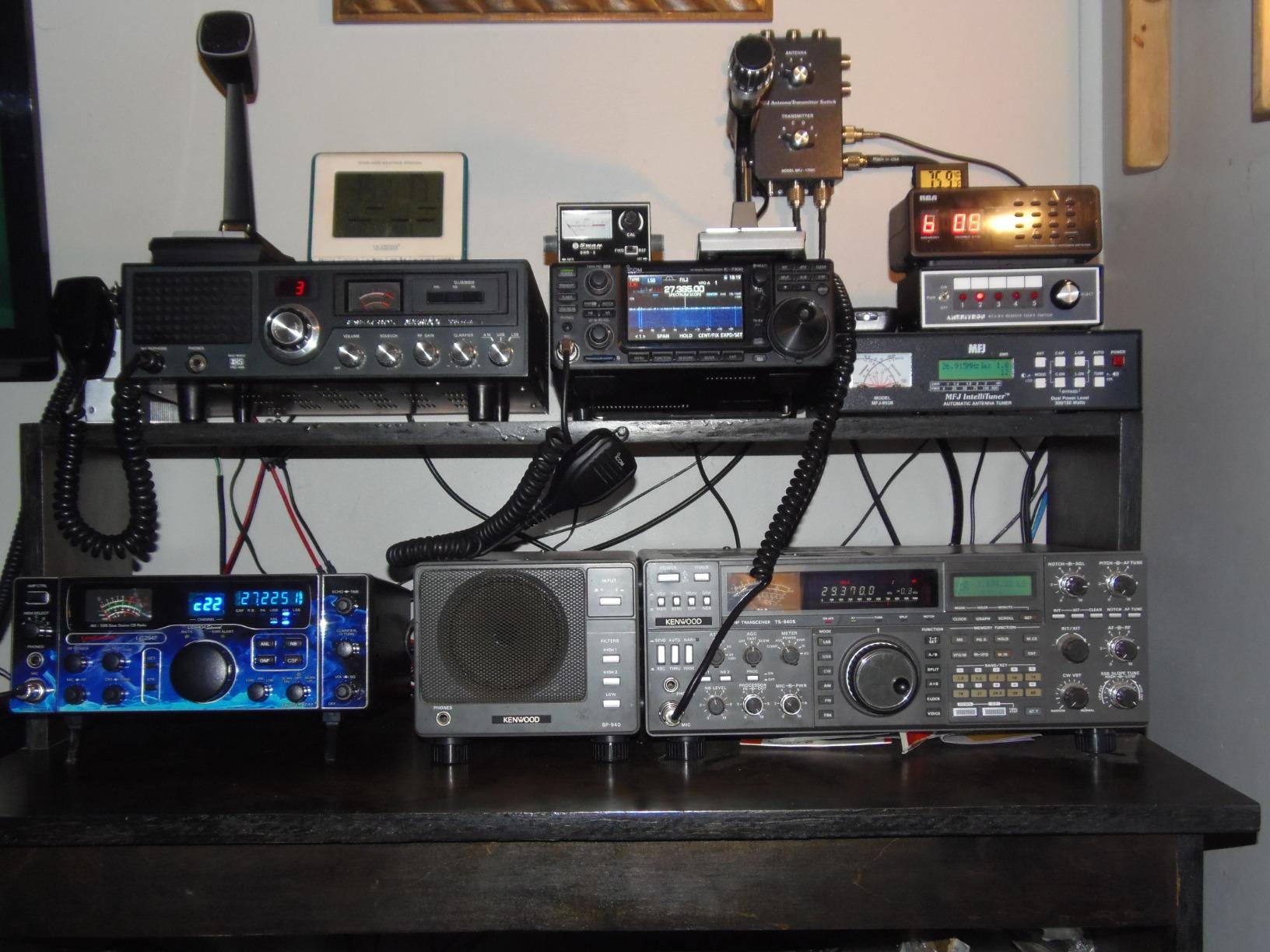 Icom IC-7300 02 Direct Sampling Shortwave Radio Black customer photo 2