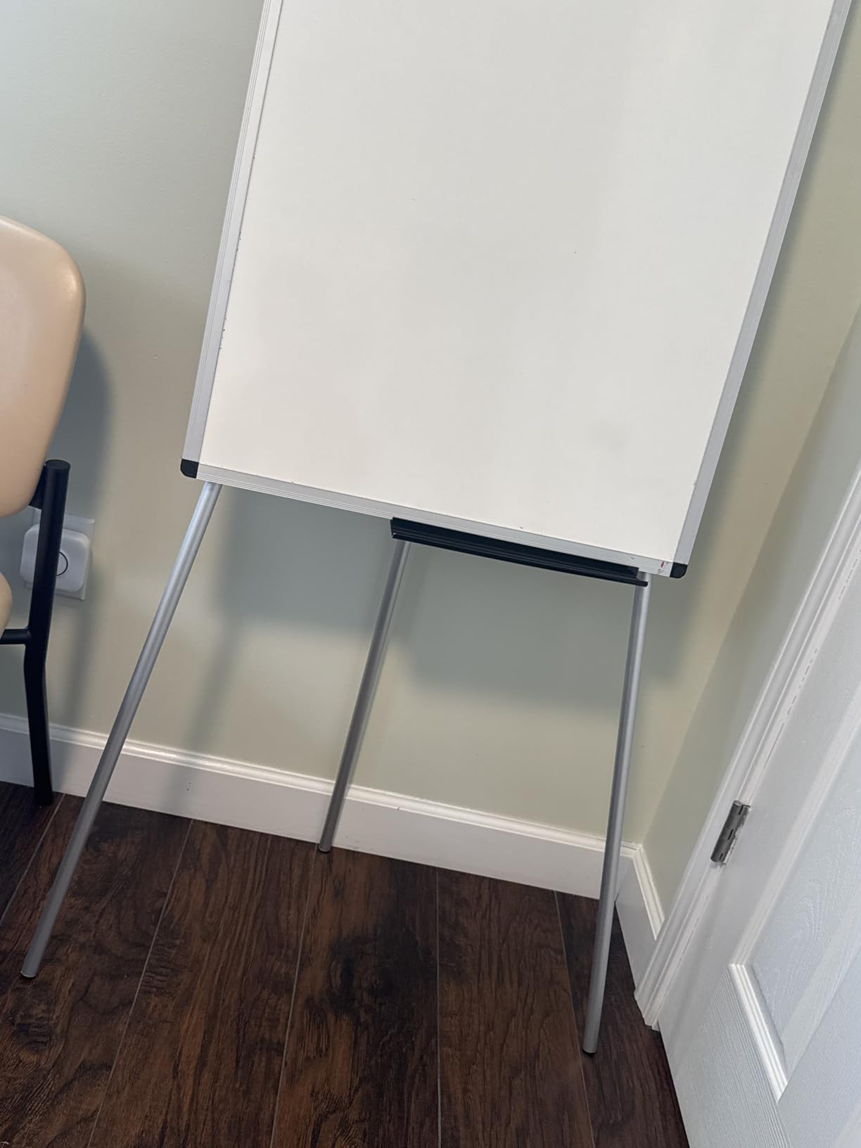 VIZ-PRO Whiteboard Easel, 36 x 24 Inches, Portable Dry Erase Board Height Adjustable for School Office and Home customer photo 1
