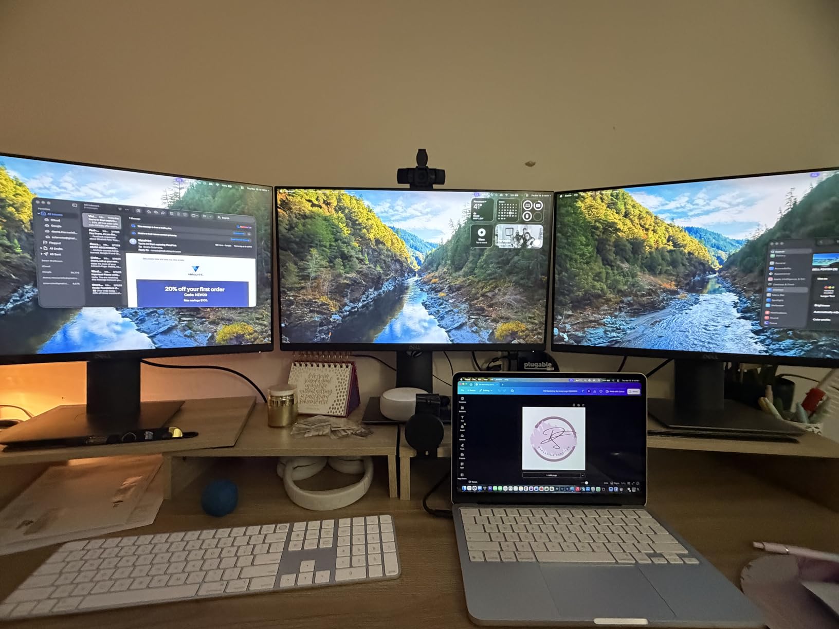 Plugable USB-C Triple Monitor Docking Station: 13-in-1 Laptop Dock with 100W Charging for Mac (DisplayLink Driver Required), Windows, Chrome, 3 HDMI, Gigabit Ethernet, SD, USB-C 20W, 4 USB - UD-ULTCDL customer photo 1