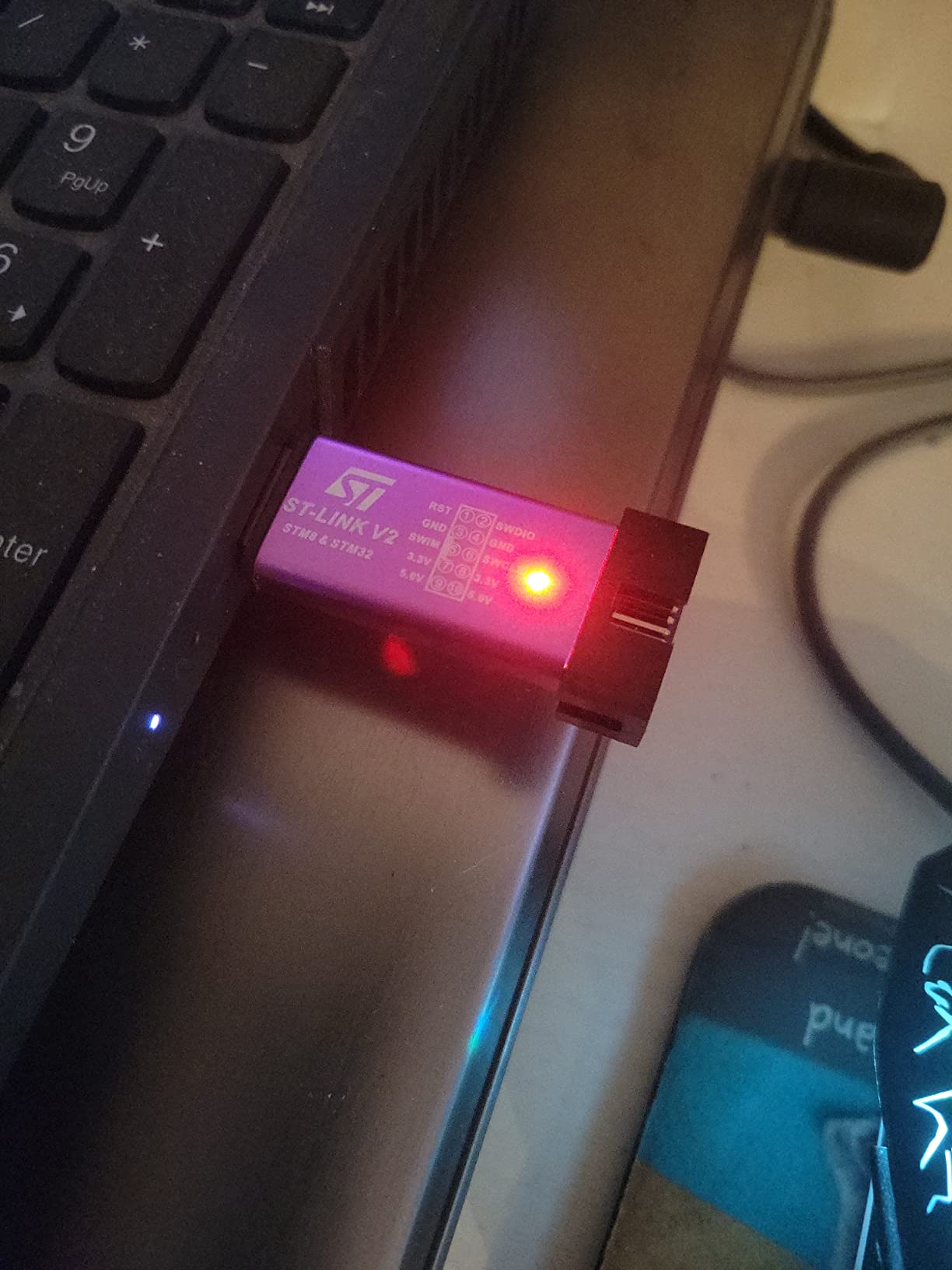 ST-Link V2 STM32 Emulator, Aideepen ST Link V2 Stm32 Programmer Unit mini STM8 STM32 Emulator Downloader M89 New (Random Color) customer photo 2