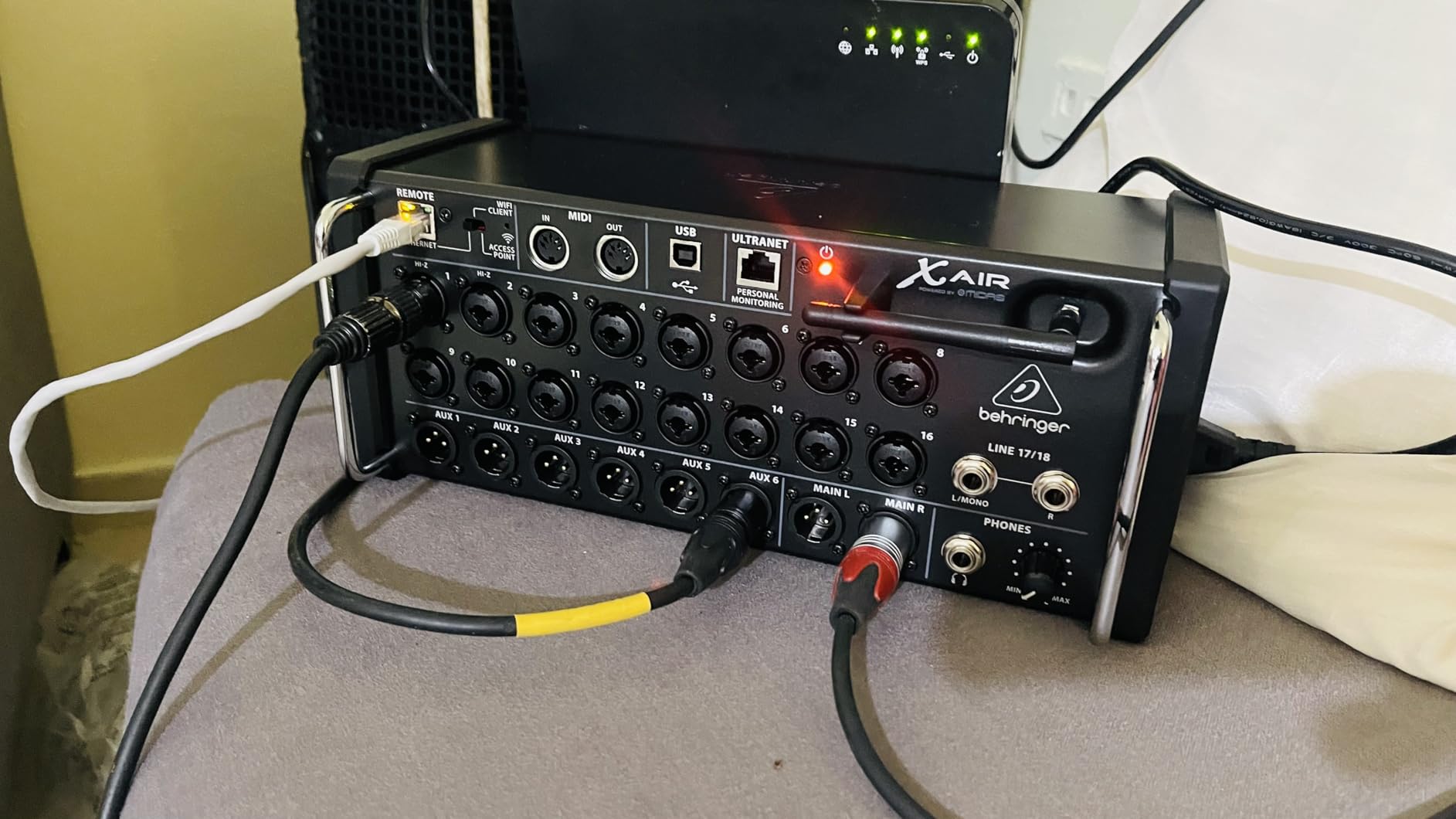 Behringer X AIR XR18 18-Channel Digital Mixer with 16 Programmable Midas Preamps and Multi-Channel USB Audio Interface customer photo 2