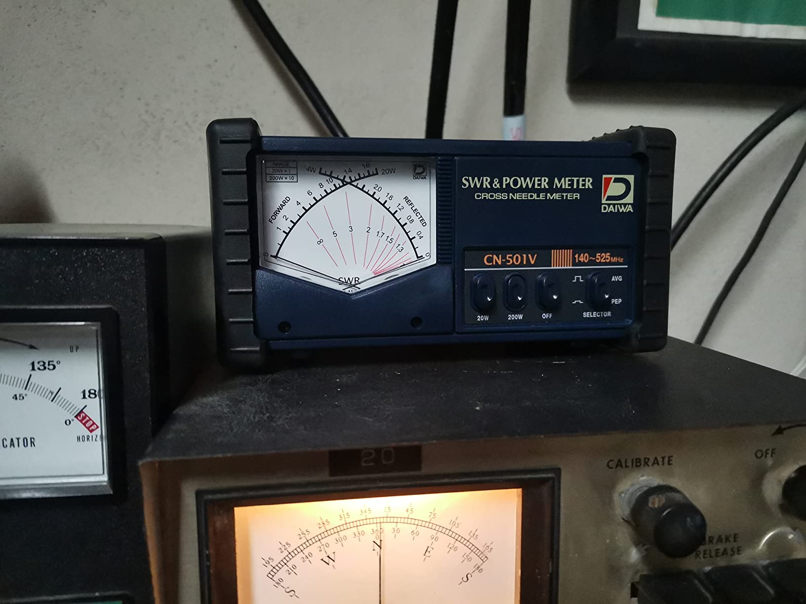 Daiwa CN-501V VHF/UHF Cross-Needle SWR & Power Meter, 140-525 MHz, 20/200 W customer photo 1