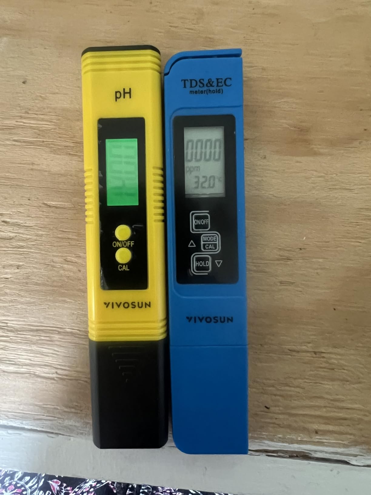 VIVOSUN Digital pH and TDS Meter Kits, 0.01pH High Accuracy Pen Type pH Meter ± 2% Readout Accuracy 3-in-1 TDS EC Temperature Meter for Hydroponics, Pool and Aquarium, Yellow Blue, UL Certified customer photo 1