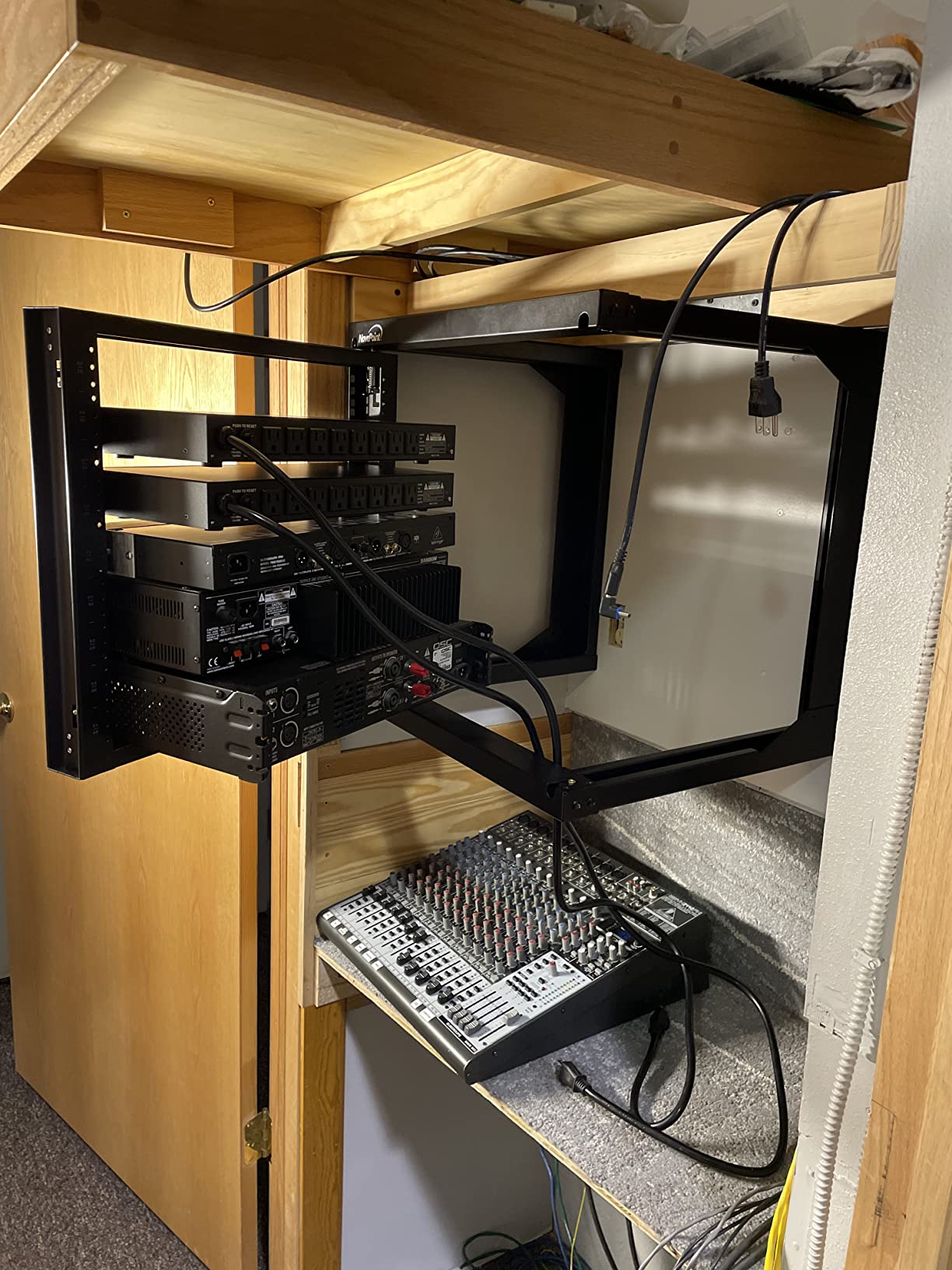 NavePoint 12U Open Frame Server Rack for 19