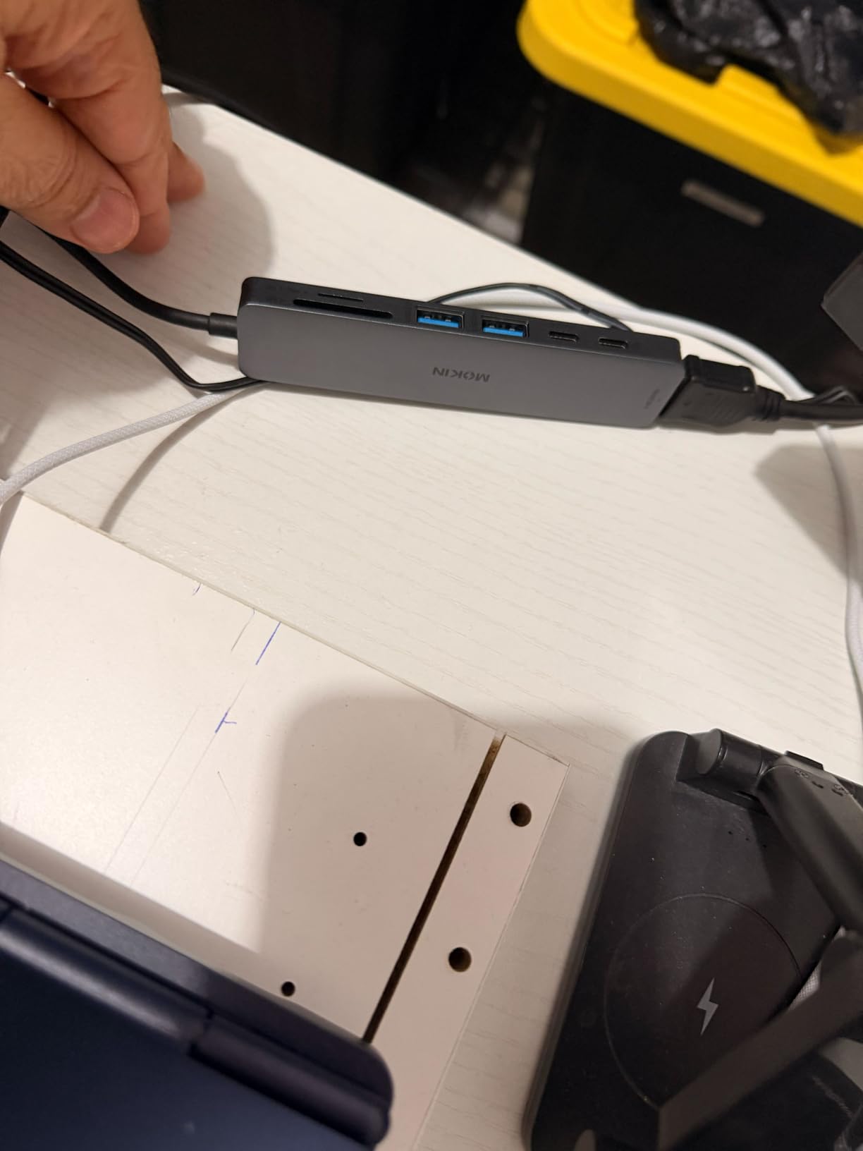 USB C Hub HDMI Adapter for MacBook Pro/Air, MOKiN 7 in 1 USB C Dongle with HDMI, SD/TF Card Reader, USB C Data Port,100W PD, and 2 USB 3.0 Compatible for MacBook Pro/Air, Dell XPS, Lenovo Thinkpad. customer photo 2