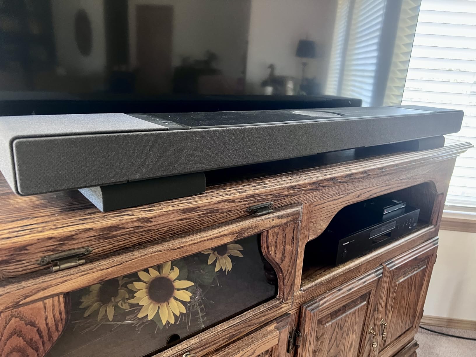 Sound Addicted - Studio Monitor Isolation Pads for 5 Inch Monitors, Pair of Two High Density Acoustic Foam which Fits Most Speaker Stands customer photo 1