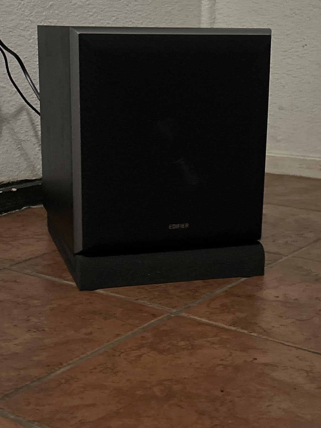 Sound Addicted - Studio Monitor Isolation Pads for 5 Inch Monitors, Pair of Two High Density Acoustic Foam which Fits Most Speaker Stands customer photo 2
