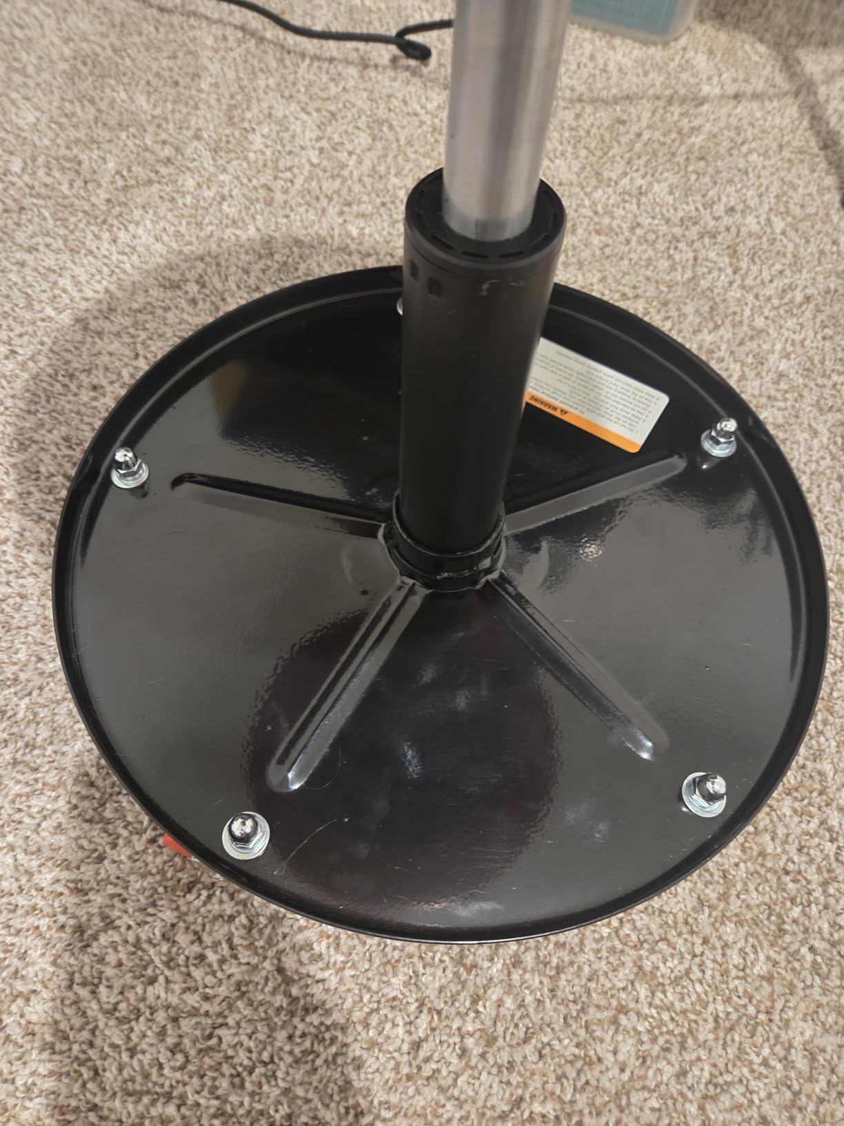 MaxWorks 80771 Pneumatic Roller Seat/Creeper with Adjustable Height - 300 lb Capacity customer photo 1