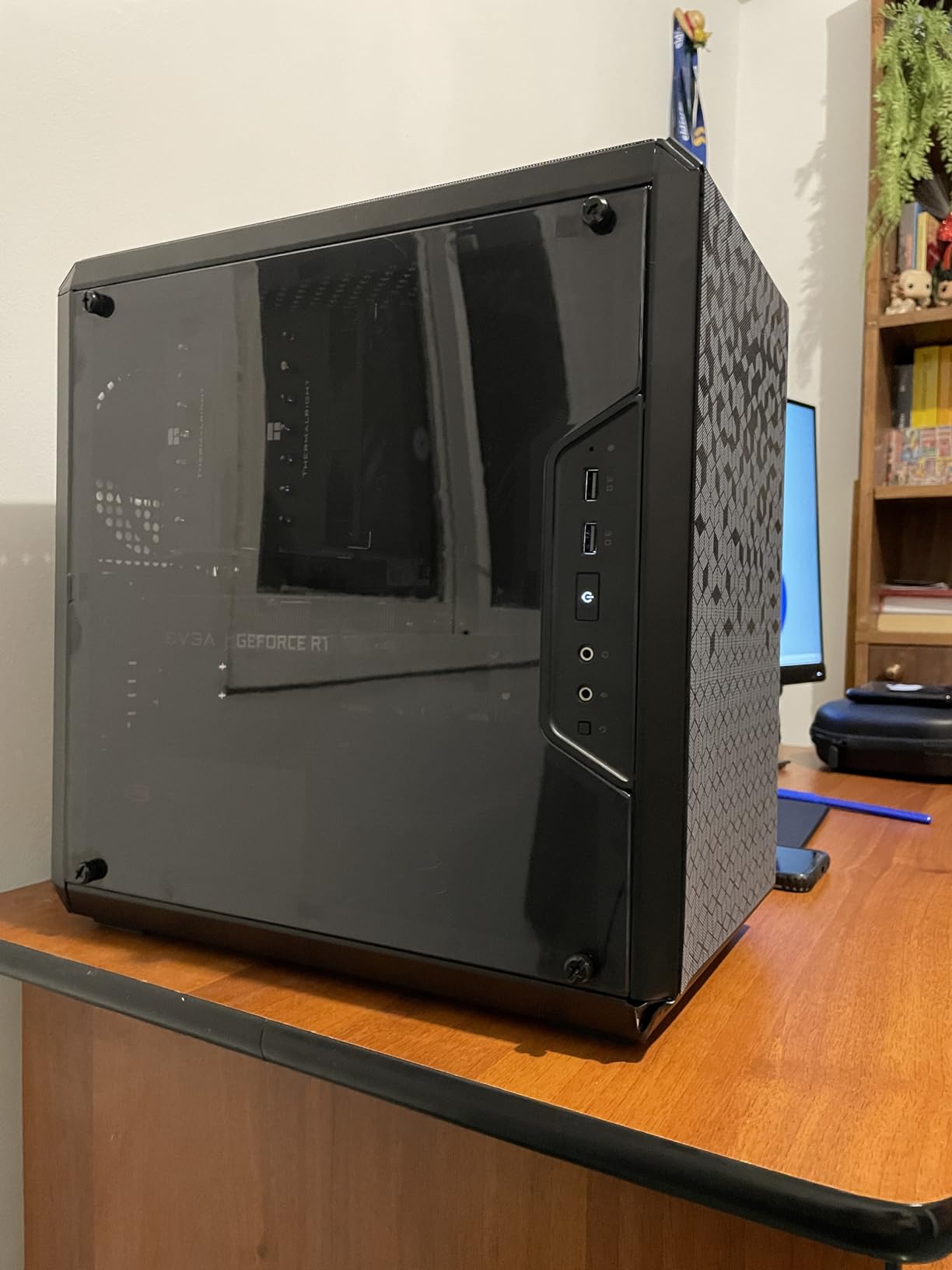 Cooler Master MasterBox Q300L Micro-ATX PC Case - Compact mATX Computer Case with Magnetic Dust Filters, Perforated Airflow Design customer photo 1