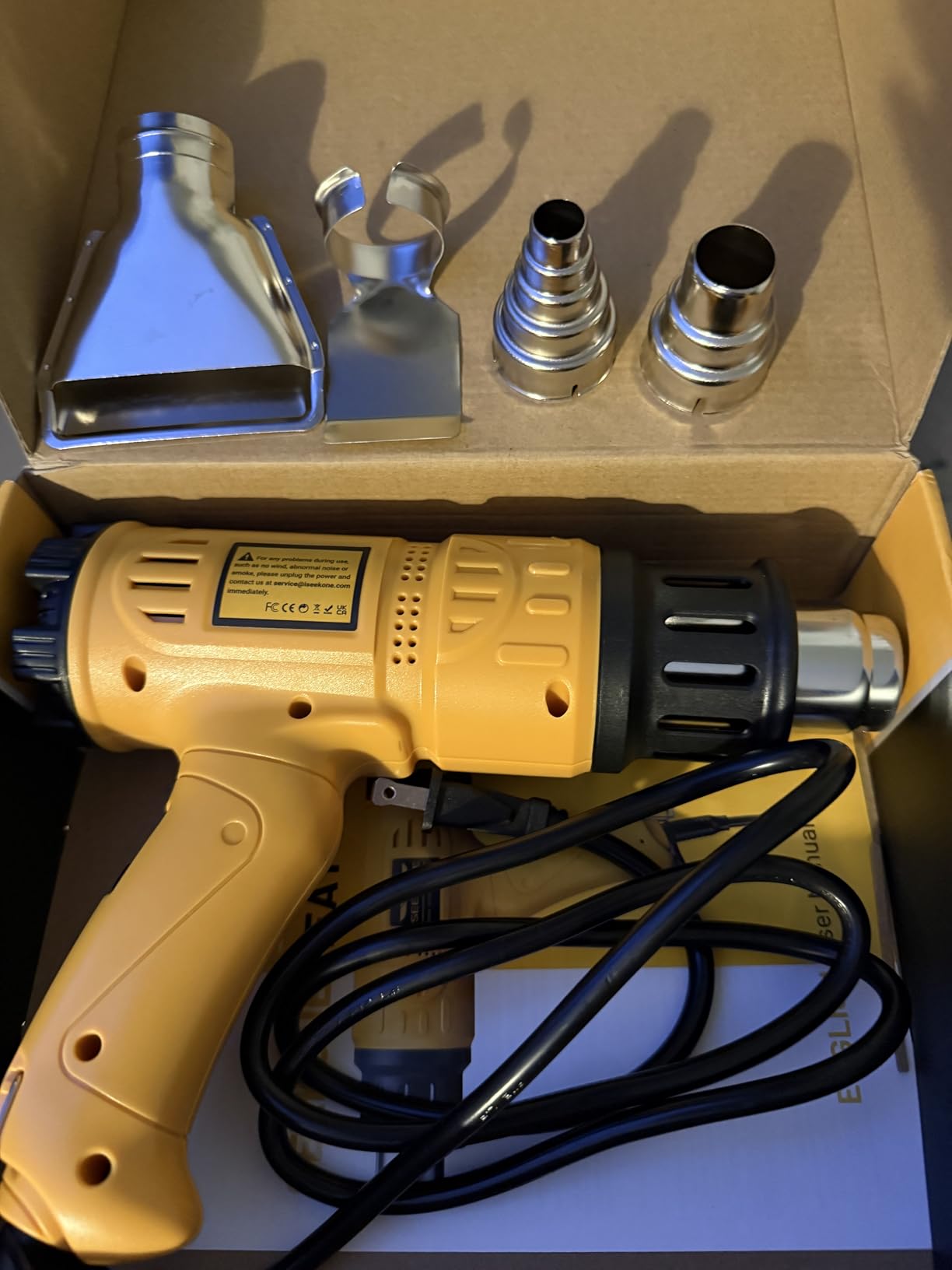 SEEKONE Heat Gun 1800W 122℉-1202℉ (50℃-650℃) Fast Heating Heavy Duty Hot Air Gun Kit with 4 Nozzles customer photo 1