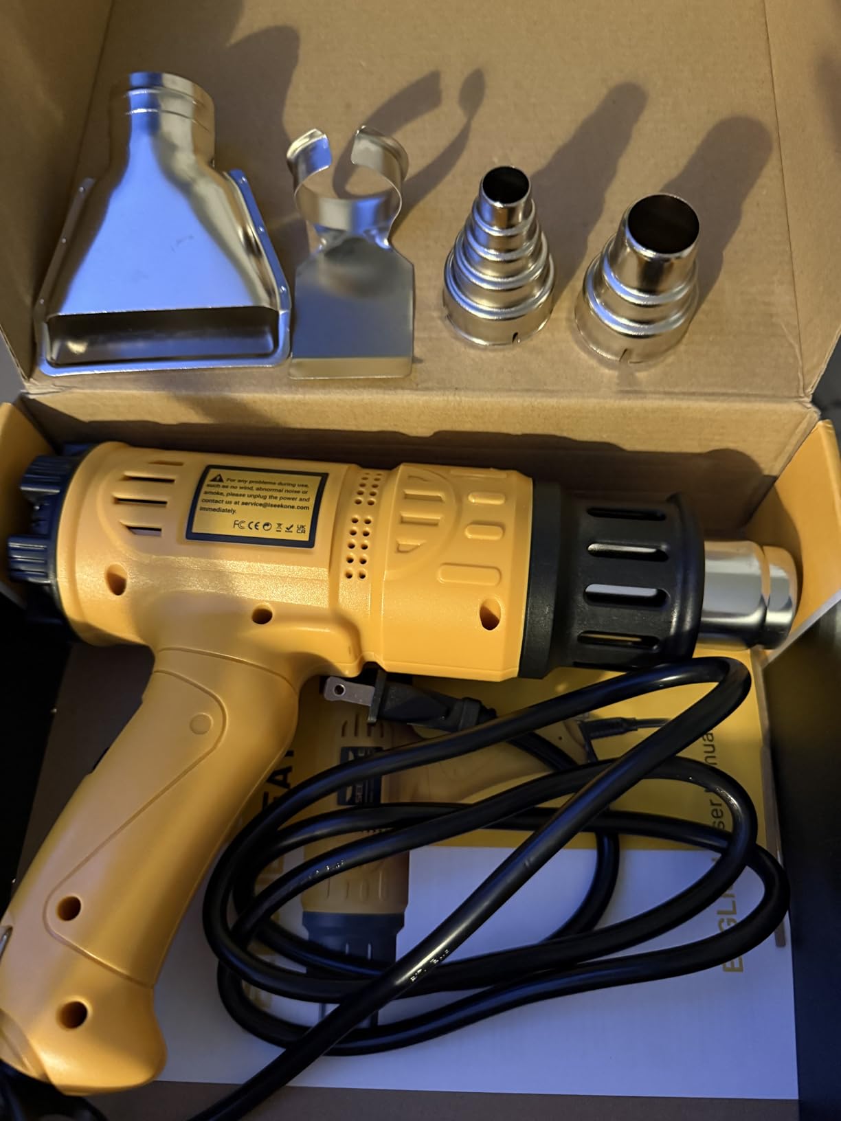 SEEKONE Heat Gun 1800W 122℉-1202℉ (50℃-650℃) Fast Heating Heavy Duty Hot Air Gun Kit with 4 Nozzles customer photo 2