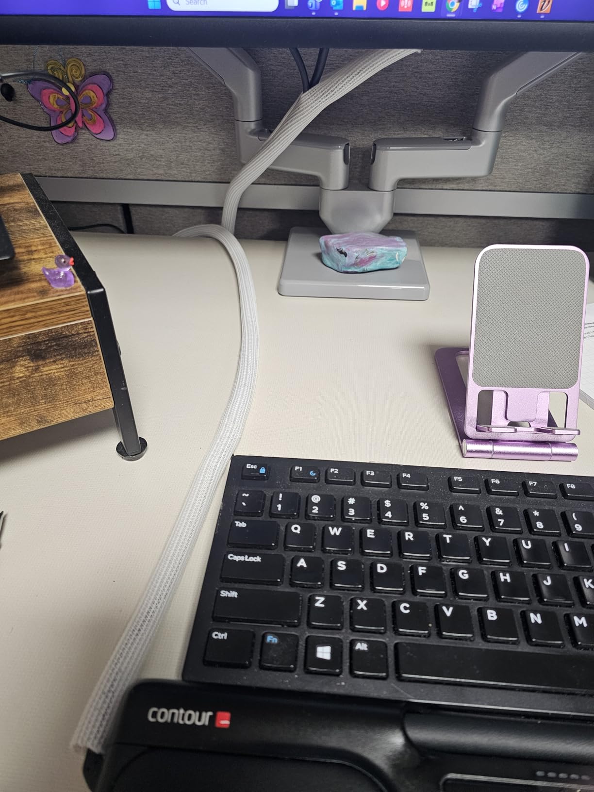 Alex Tech 10ft - 1/2 inch Cord Protector Wire Loom Tubing Cable Sleeve Split Sleeving For USB Cable Power Cord Audio Video Cable - Protect Cat From Chewing - Black customer photo 1