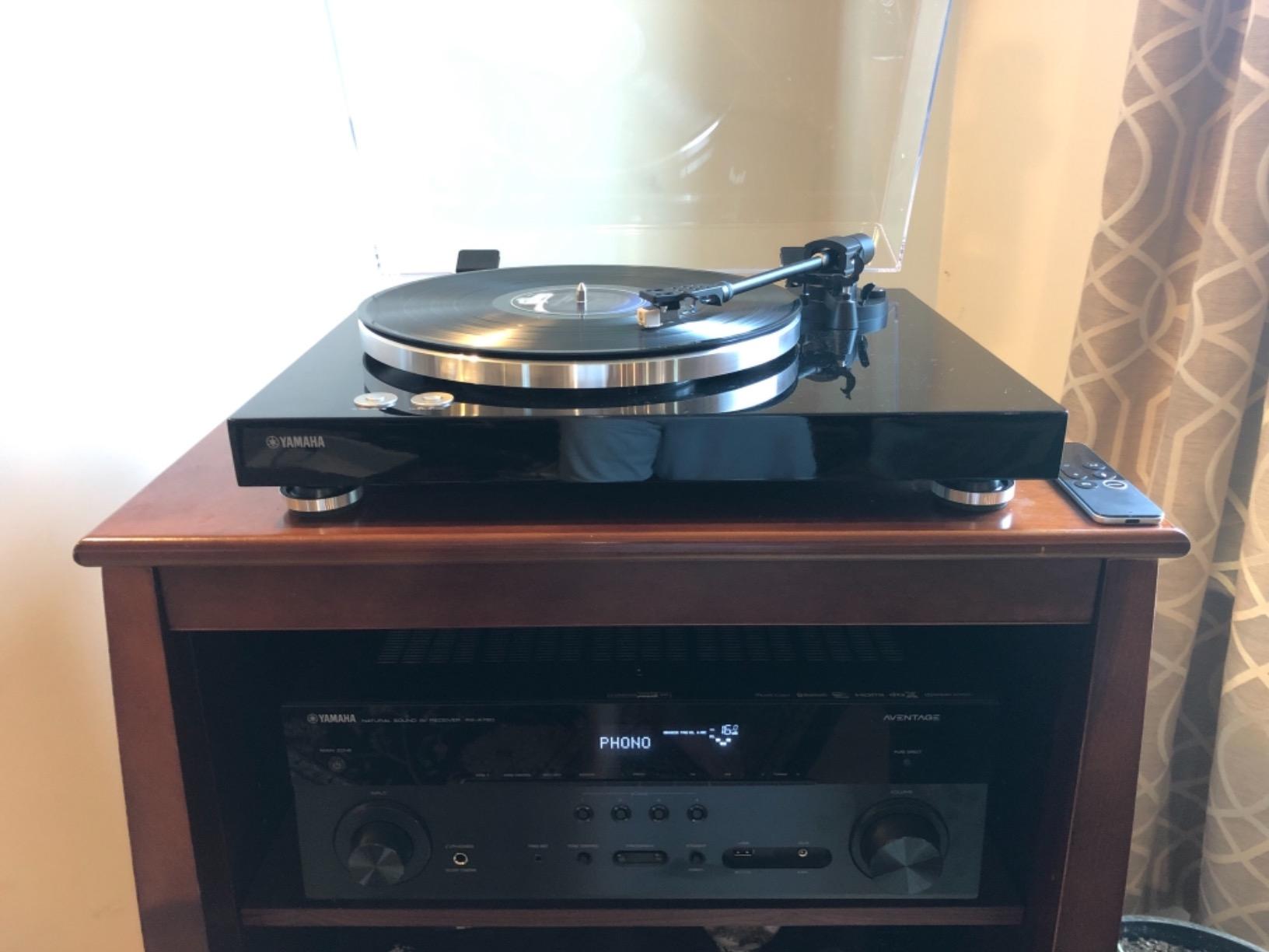 Yamaha TT-S303 Hi-Fi Vinyl Belt Drive Turntable customer photo 2