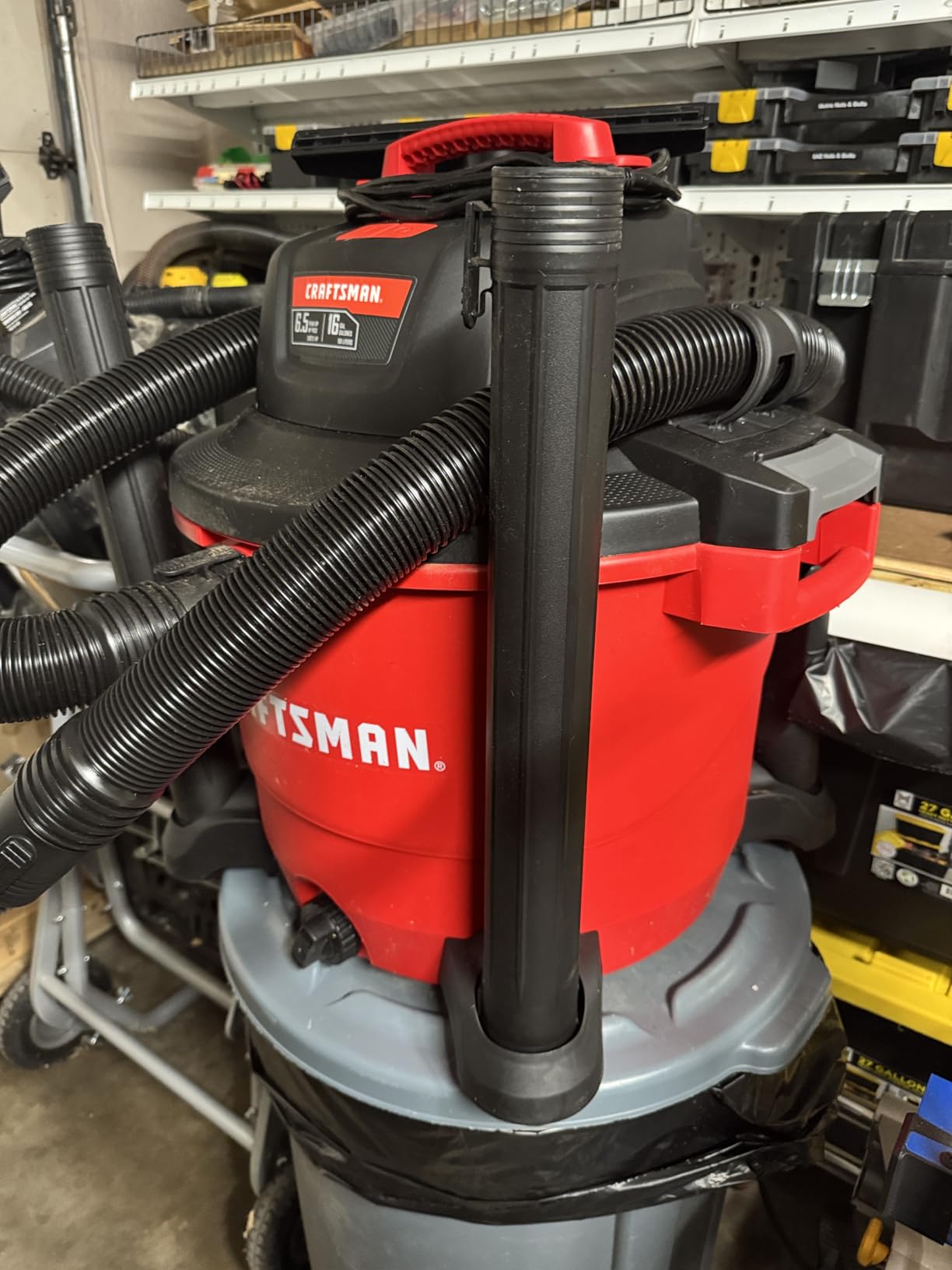CRAFTSMAN CMXEVBE17595 16 Gallon 6.5 Peak HP Wet Dry Vac, Heavy-Duty Shop Vacuum with Filter, Dust Bag, Hose and Attachments customer photo 2