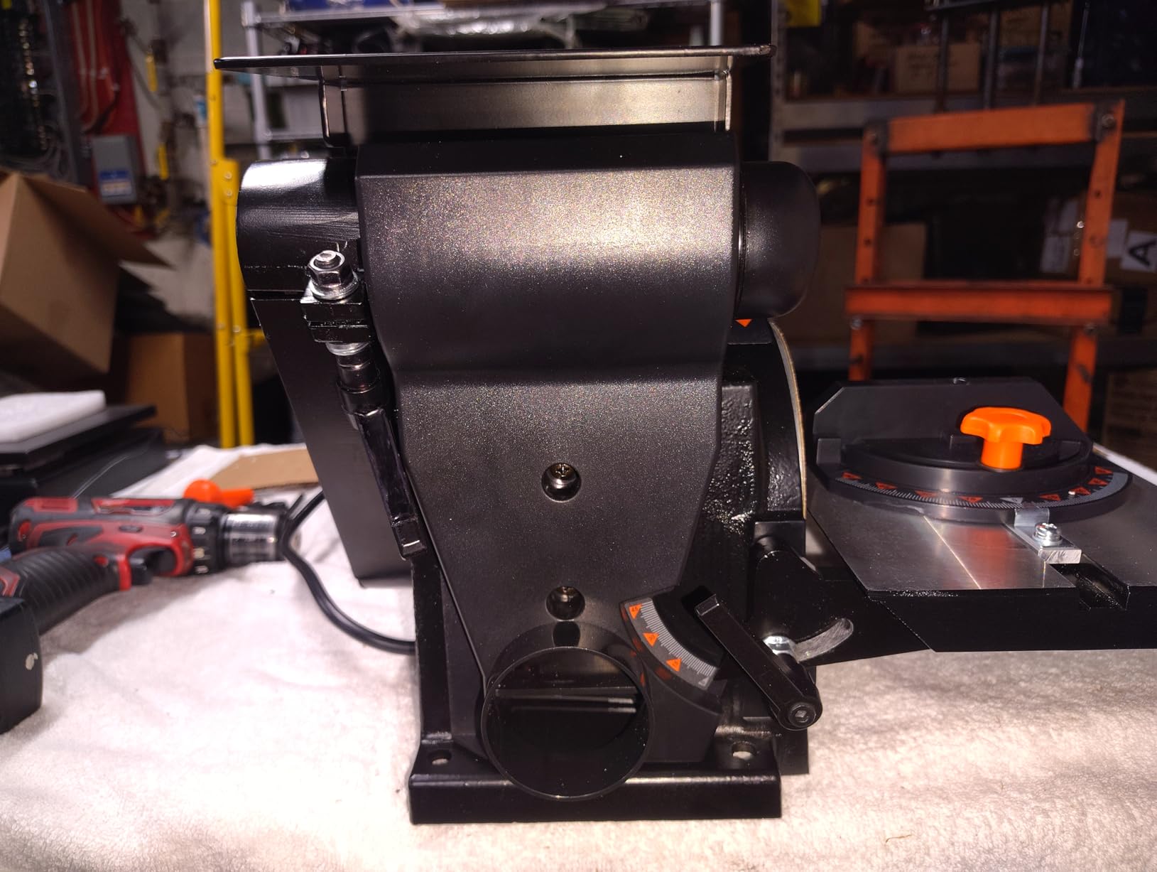 WEN Benchtop Belt and Disc Sander with 4 x 36 in. Belt, 6 in. Disc and Cast Iron Base (6502T) customer photo 1