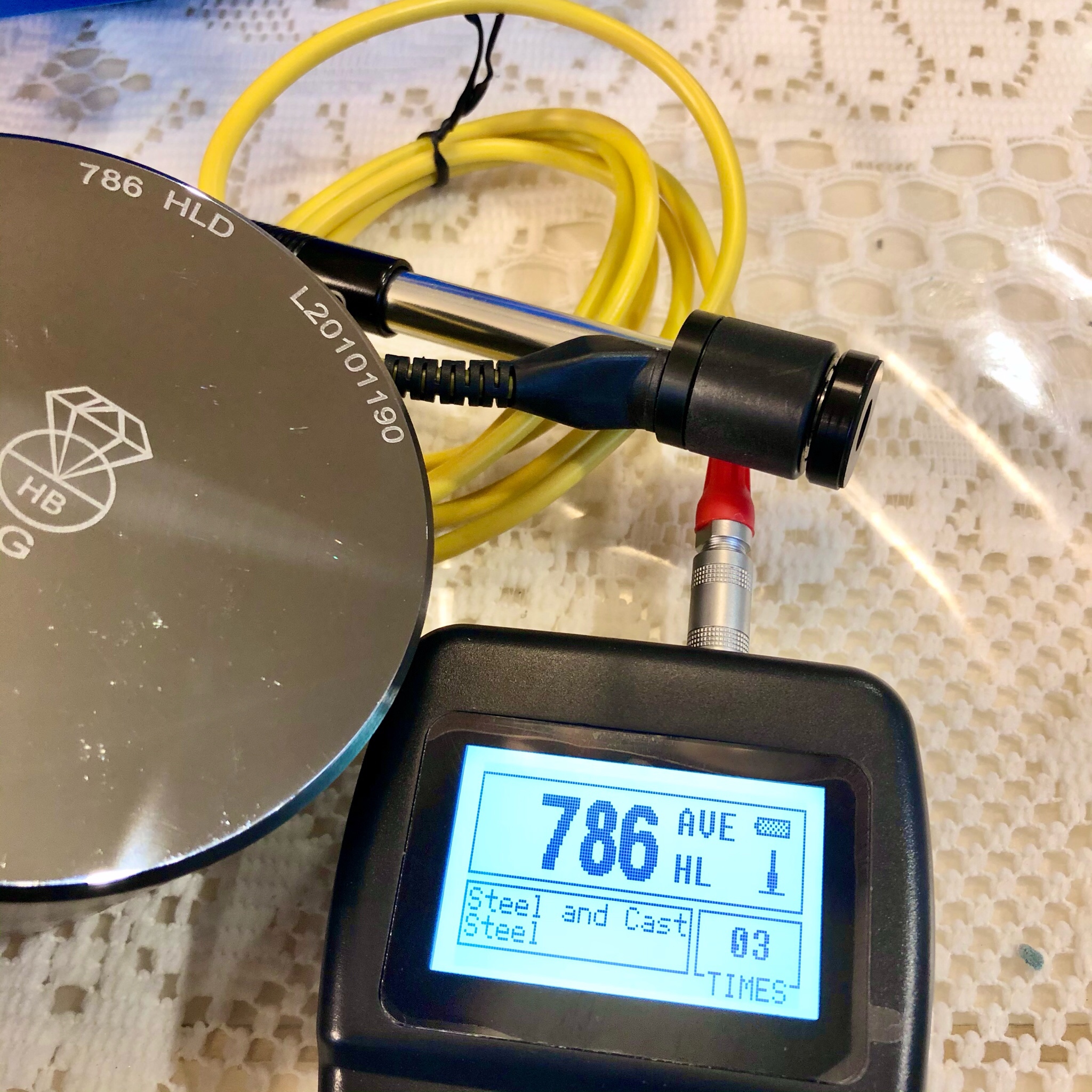 Leeb Hardness Tester Meter 170 to 960 HLD Metals Durometer Tester HL HB HRB HRC HRA HV HS with Standard D Type Impact Device D Test Block for Steel Iron Bronze Copper 10 Materials customer photo 1