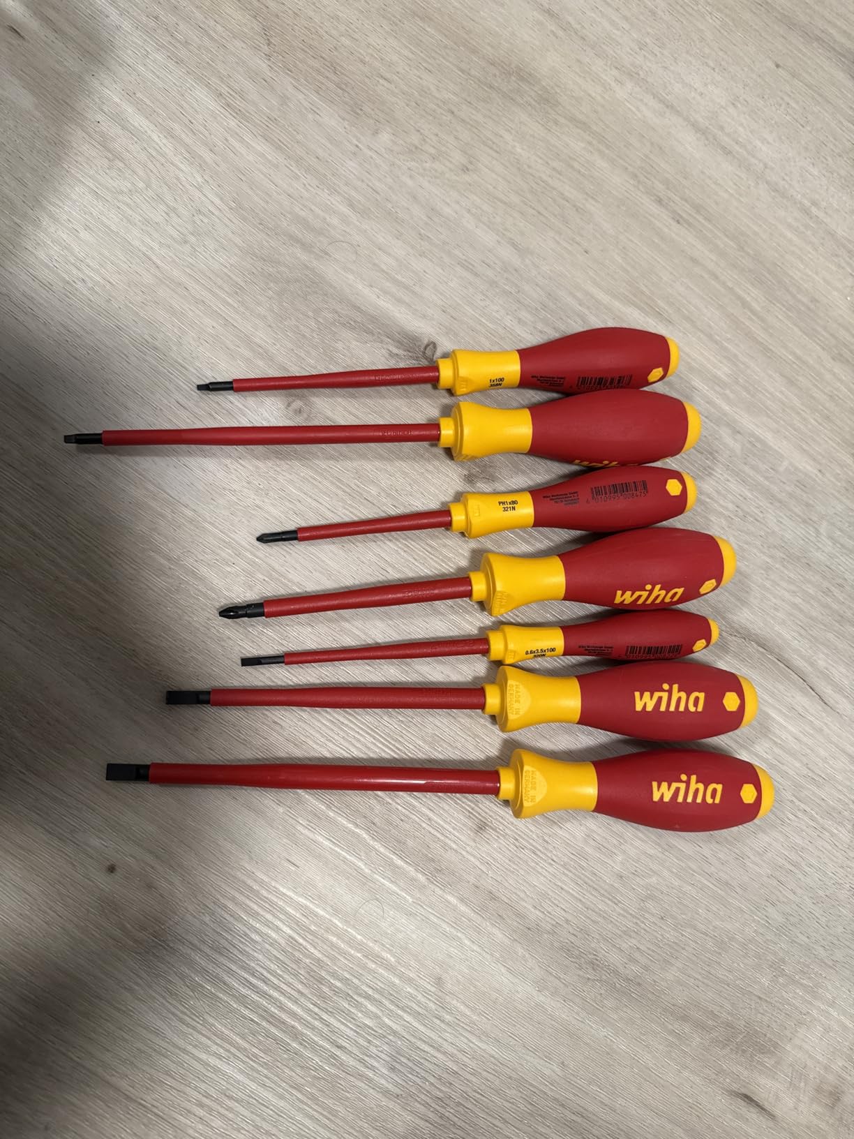 Wiha 32097 | 7 Piece Insulated SoftFinish Screwdriver Set customer photo 2