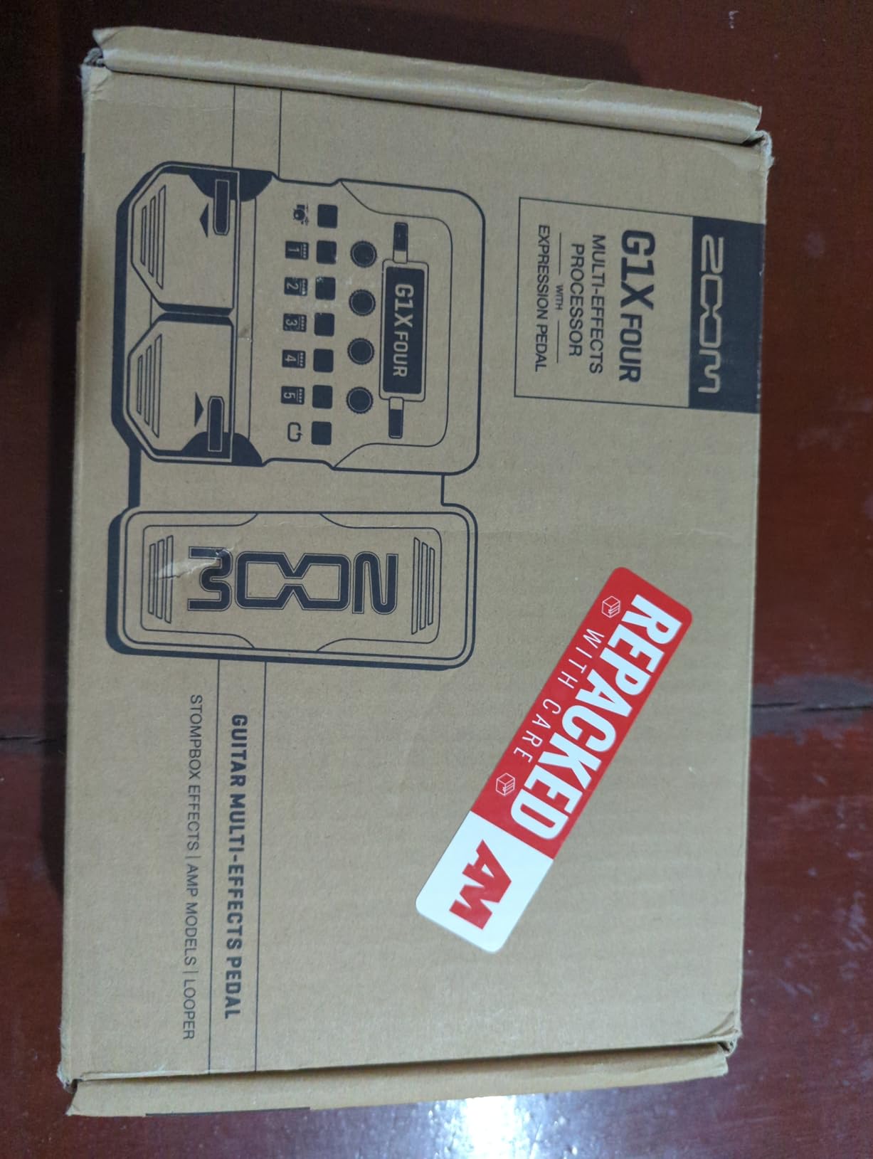 Zoom G1X FOUR Guitar Multi-Effects Processor with Expression Pedal, 70+ Effects & Amp Modeling, Looper, Rhythm Section, Tuner, Battery Powered customer photo 2