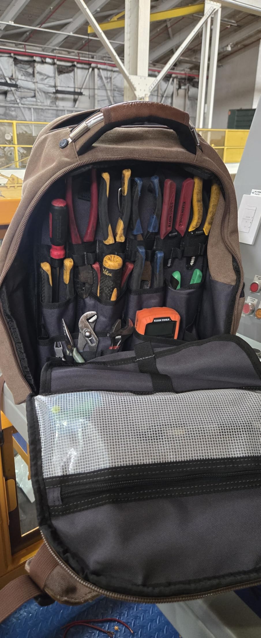 SwissGear Tool Bag Backpack, Fits Up to 17-Inch Laptop, Work Pack PRO, Black customer photo 1