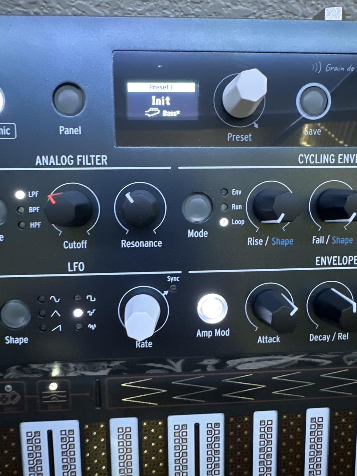 Arturia - MicroFreak Synthesizer Keyboard - 25-Key Hybrid Synth with PCB Keyboard, Wavetable & Digital Oscillators, Analog Filters customer photo 2