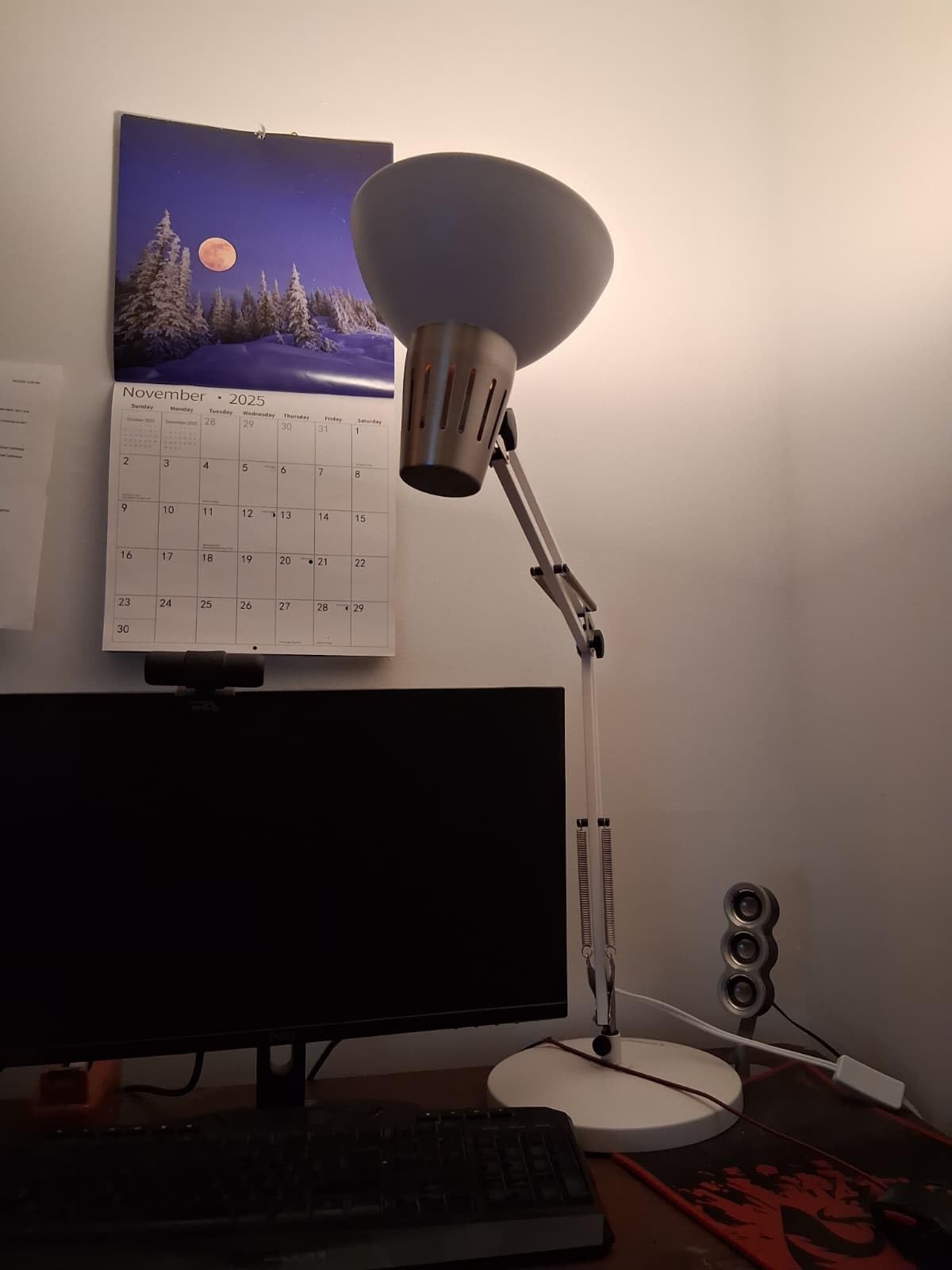 LEPOWER Metal Desk Lamp, Adjustable Goose Neck Architect Table Lamp with On/Off Switch, Swing Arm Desk Lamp with Clamp, Eye-Caring Reading Lamp for Bedroom, Study Room & Office (Sandy Black) customer photo 1