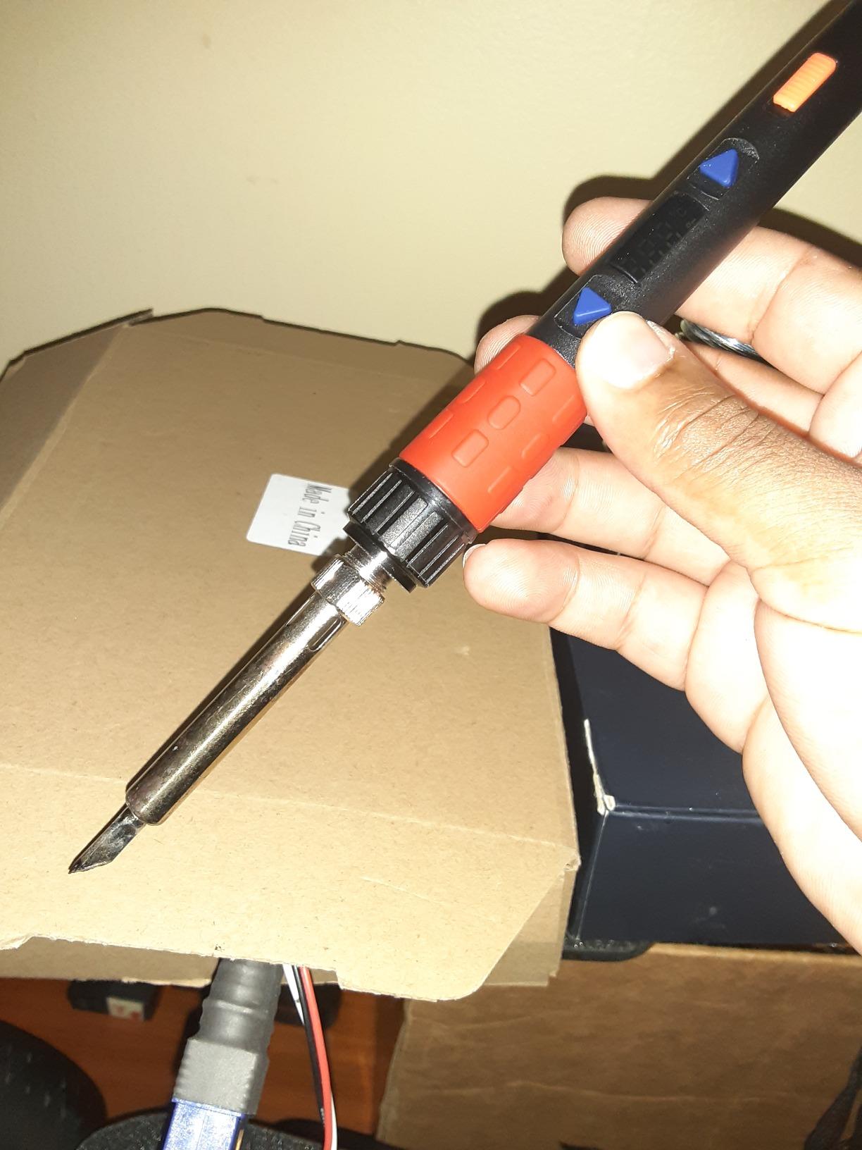 YIHUA 928D-III Soldering Iron,110W High Power, Fully Digital Display °F /°C- Temperature Control Soldering Tool, Accurate 194~896°F, with ON/OFF Switch, Iron Tip, Brass Wool, Automatic Sleep Mode customer photo 1