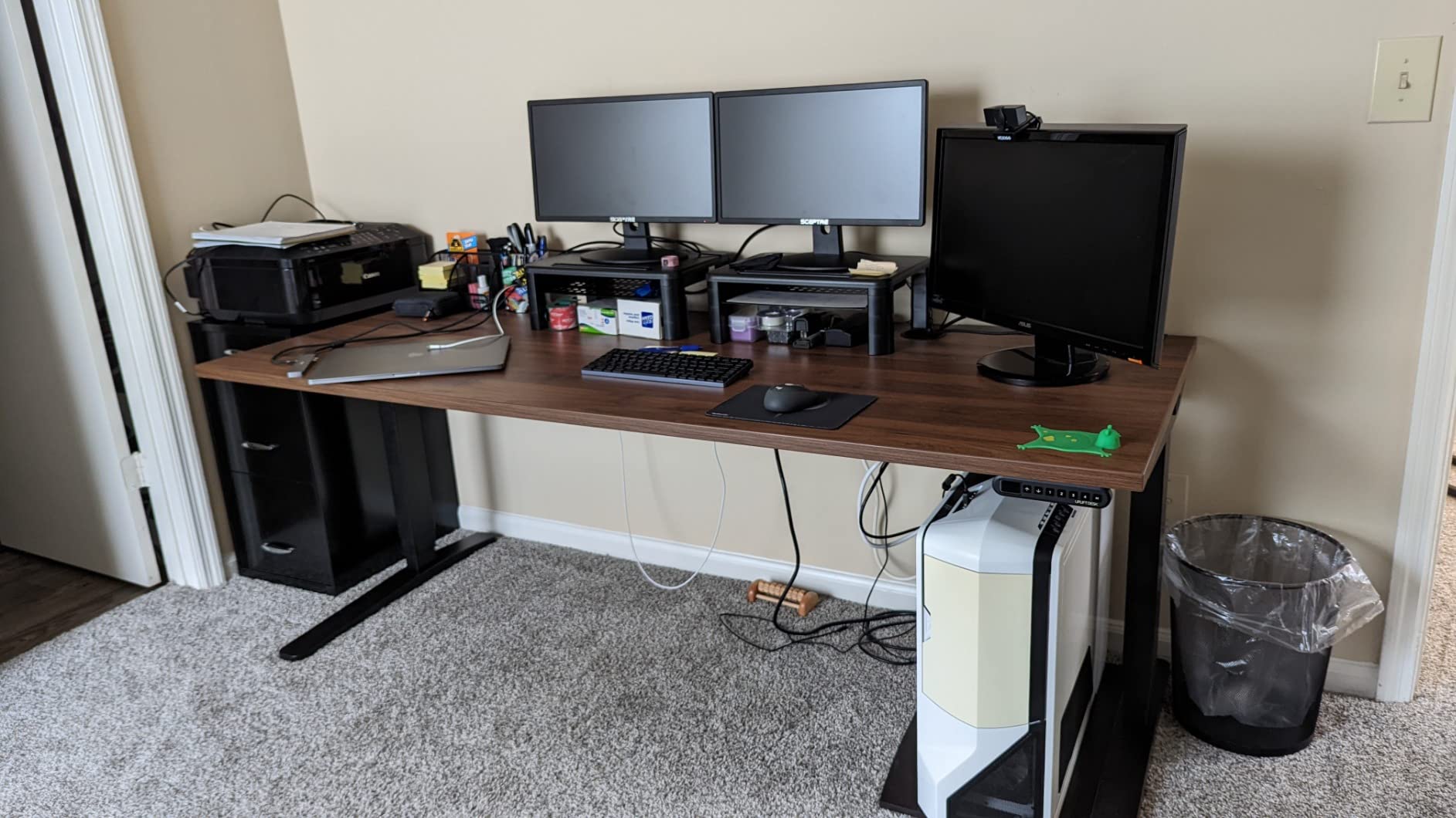 UPLIFTDESK V3 2-Leg Standing Desk - Advanced Memory Keypad, 60 x 30 inch customer photo 2