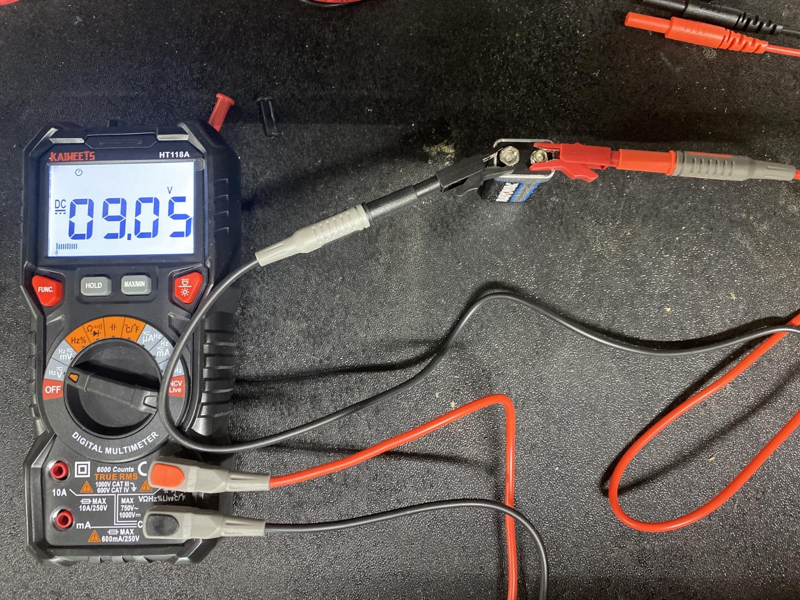 KAIWEETS Soft Silicone Electrician Test Leads Kit CAT III 1000V & CAT IV 600V with Alligator Clips and Needle Probe for Fluke/AstroAI/INNOVA Multimeter Electronic Clamp Meter 9PCS customer photo 1