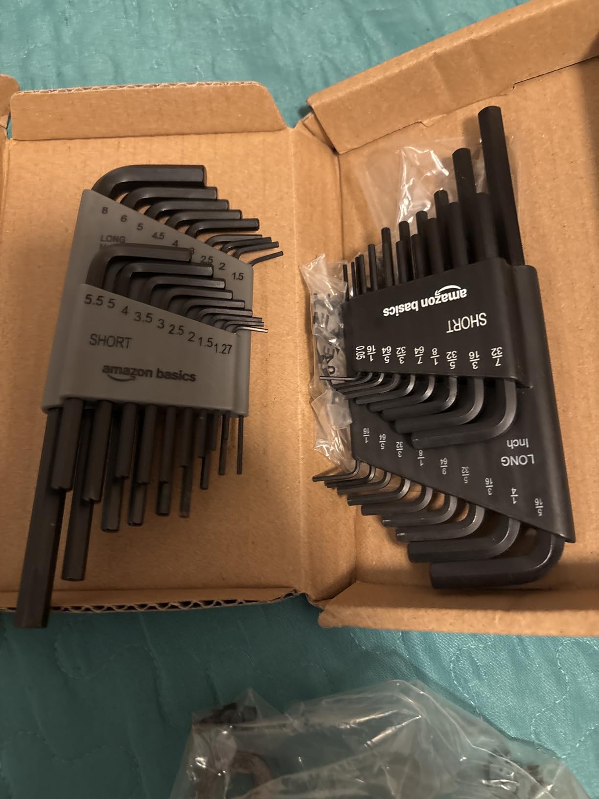 Amazon Basics 36-Piece Allen Wrench/Hex Key Set, SAE & Metric Sizes, Chrome Vanadium Steel with Long Arm, 2 Organized Storage Cases customer photo 1