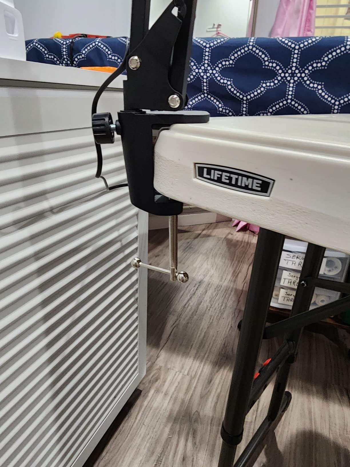 10X LED Magnifying Lamp with Clamp, KIRKAS 2,200 Lumens Dimmable Super Bright Daylight Magnifying Glass with Light, Adjustable Swivel Arm Lighted Magnifier Lamp for Reading Repair Crafts- Black customer photo 1